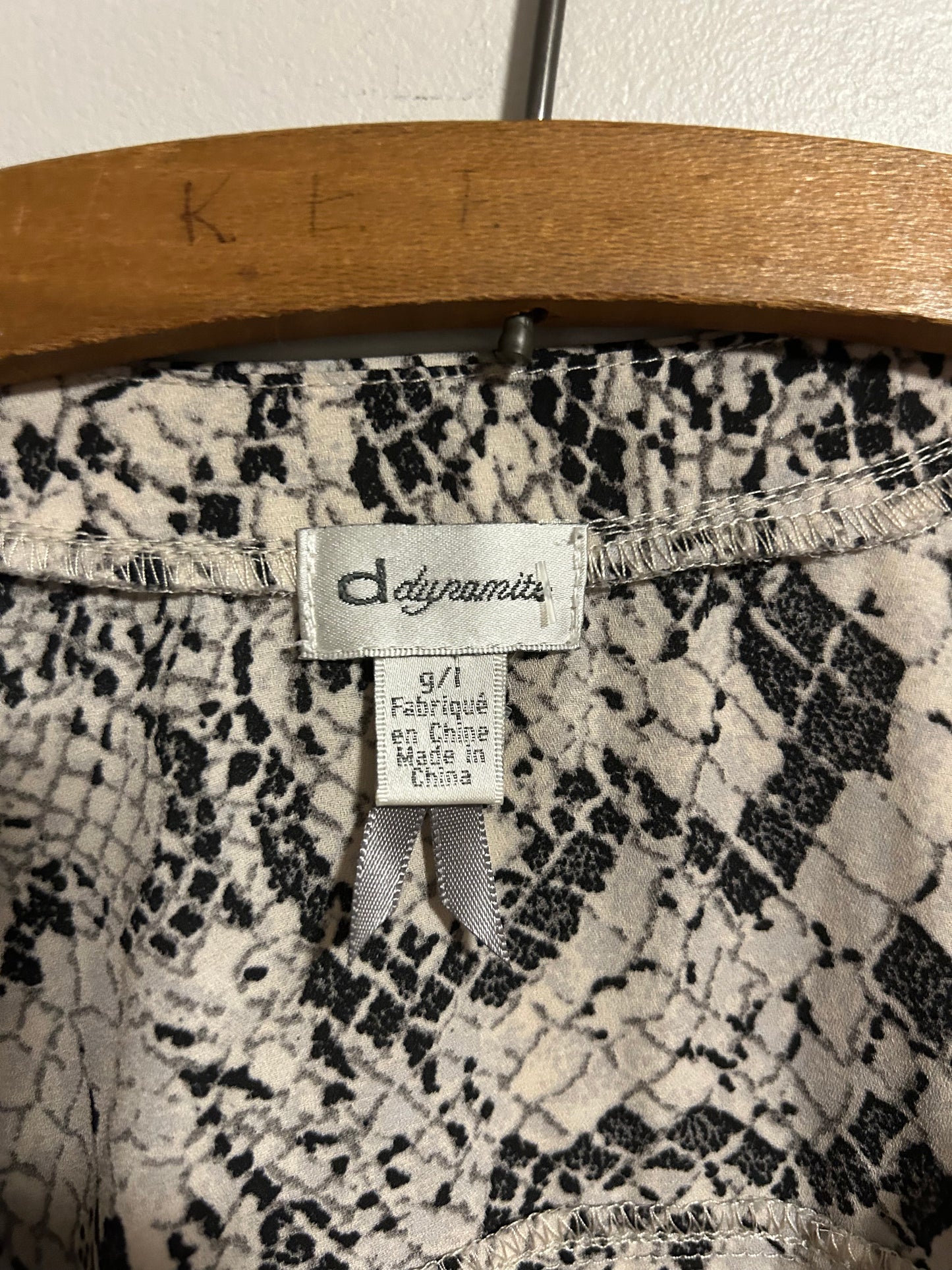 Dynamite large grey snake print blouse