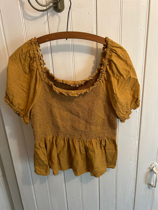 Old navy large yellow scrunch crop top