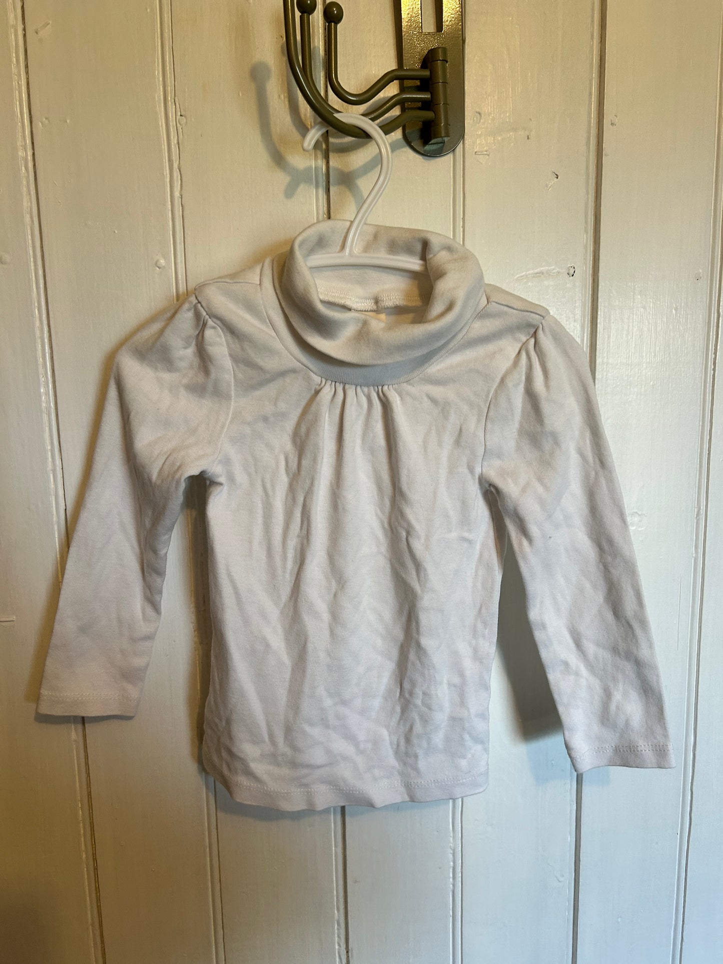 Oshkosh 2t white turtleneck