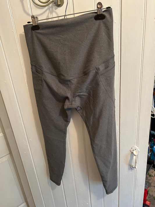 Old navy maternity medium grey athletic leggings