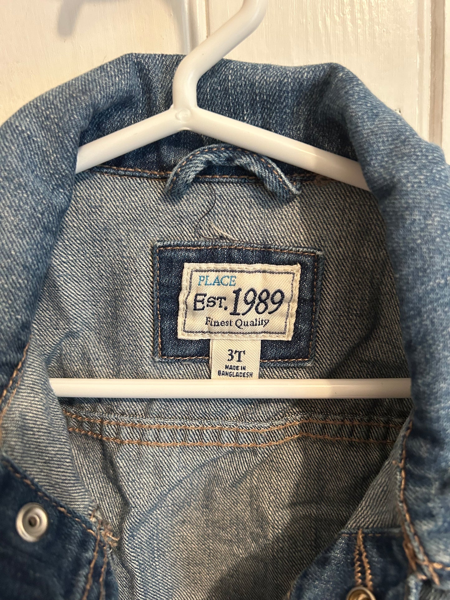 The children’s place 3t light wash Jean jacket