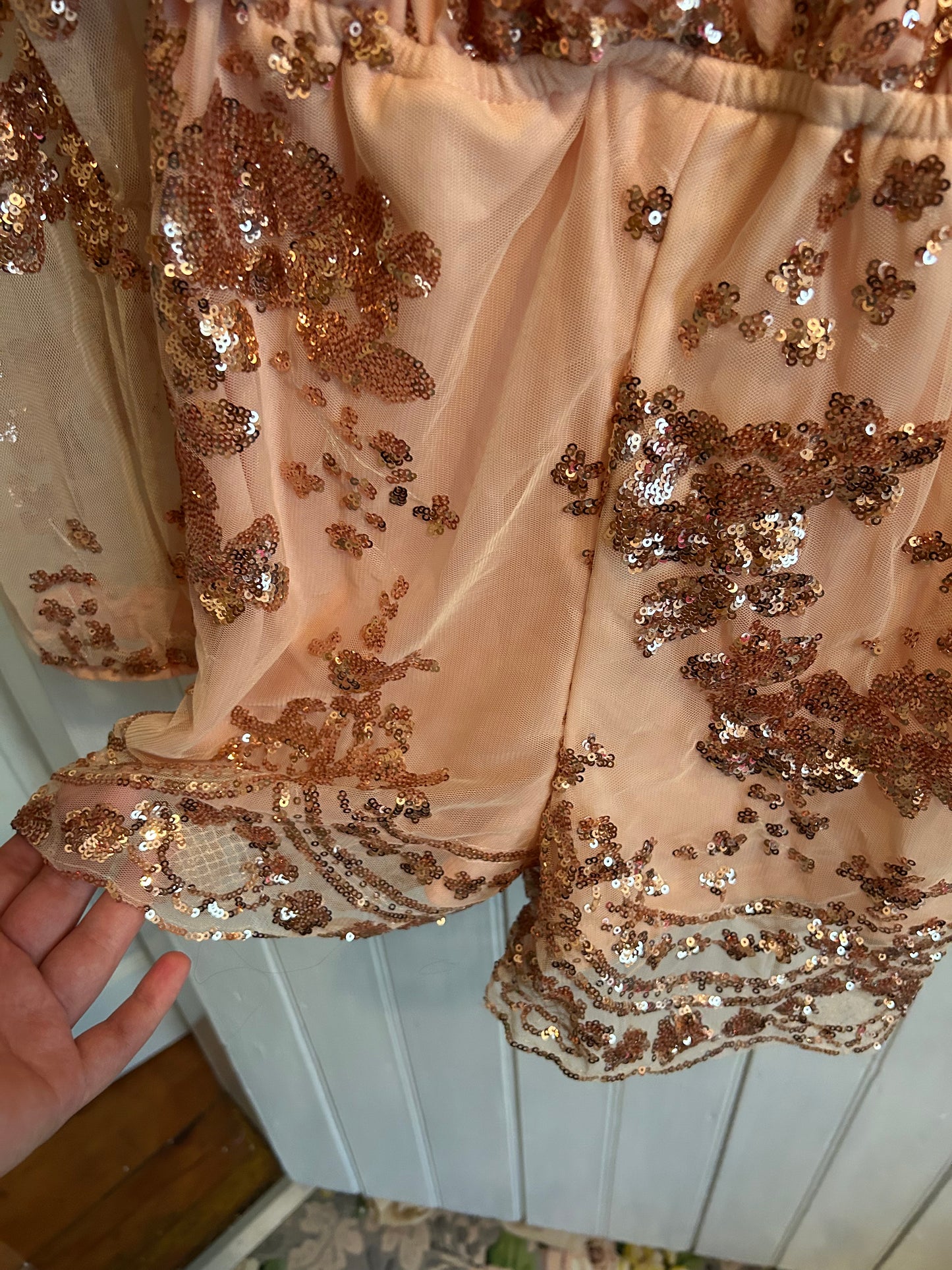 Moonlite xs pink & gold sequin floral vneck romper