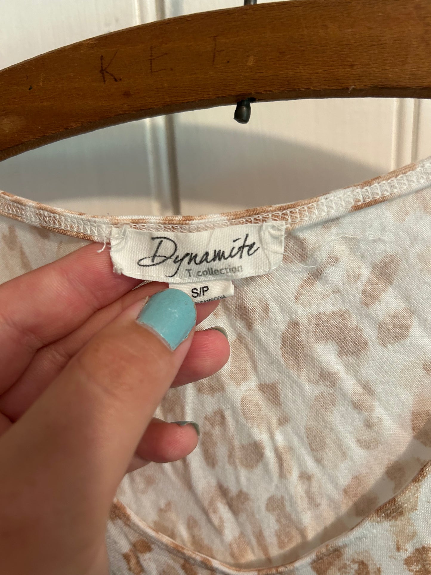 Dynamite small tan cheetah tshirt