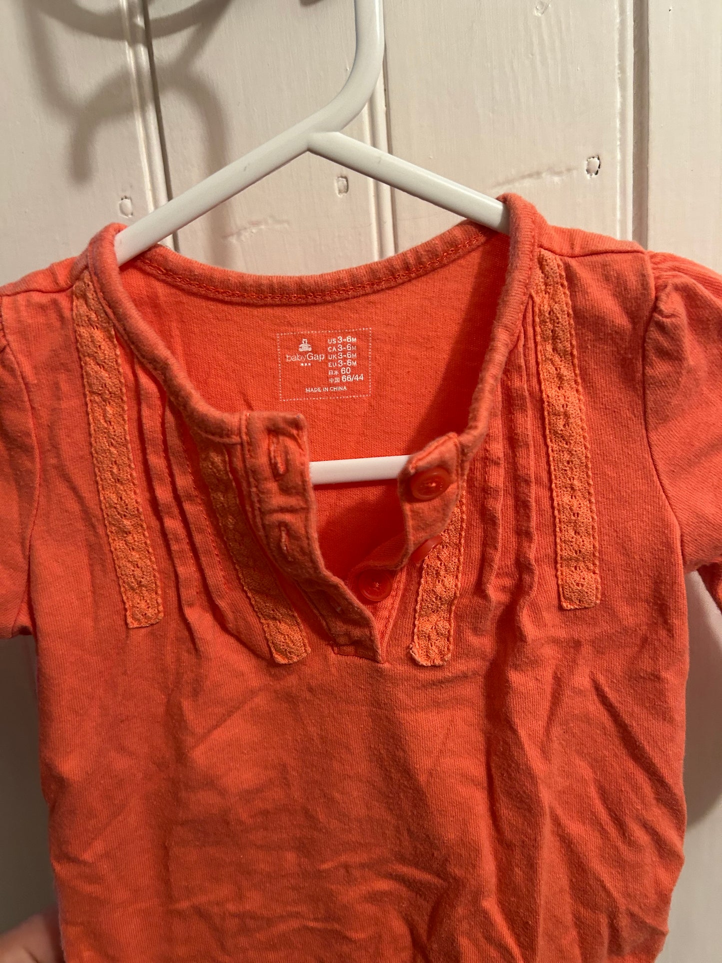 Gap 3/6m peach rouched onesie