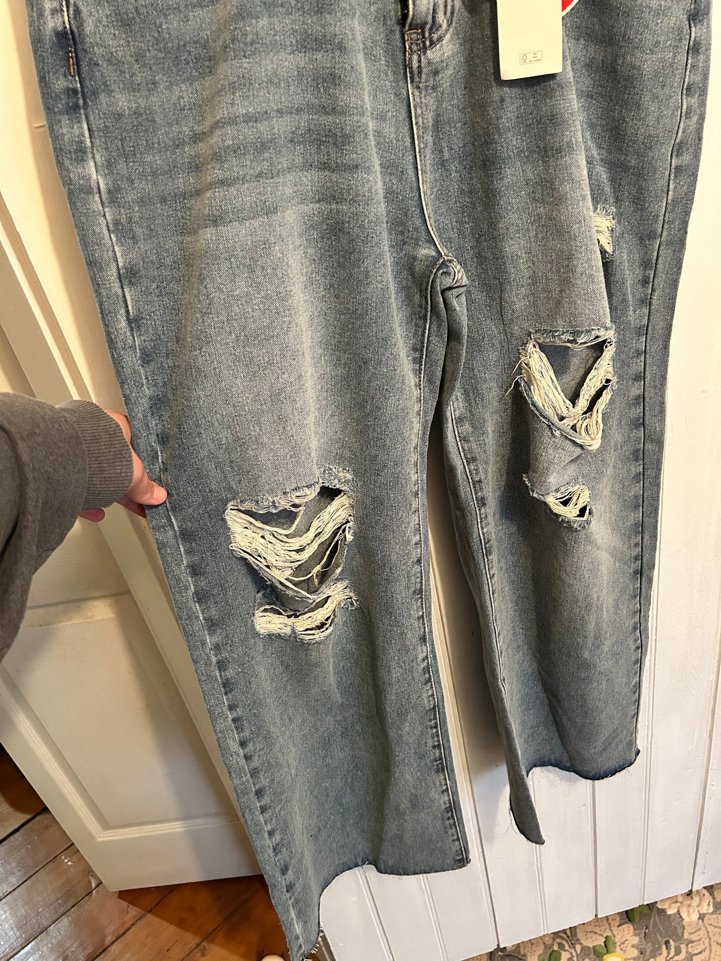 NEW cider xl light wash distressed baggy jeans