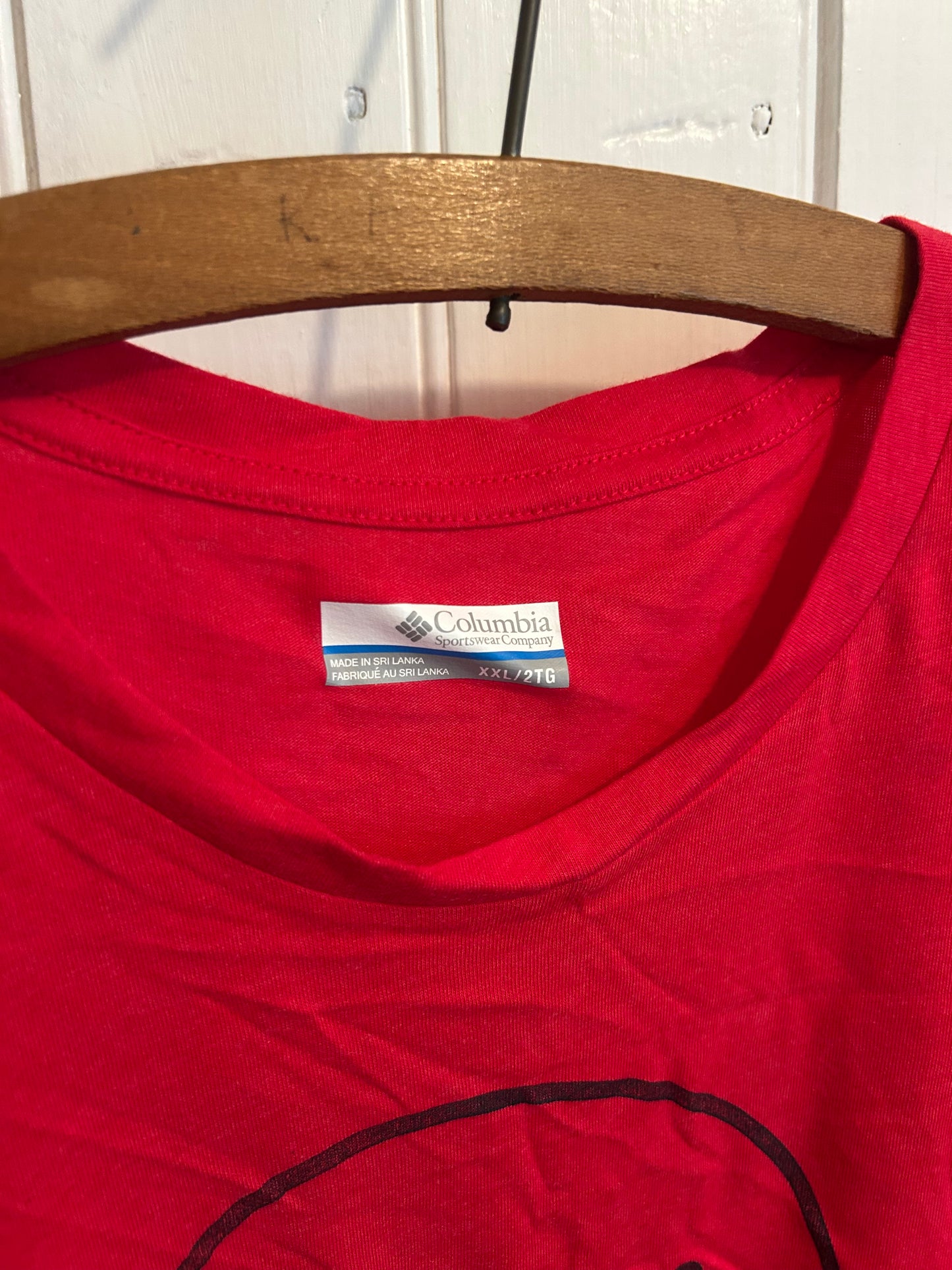 Columbia Xxl red graphic T-shirt