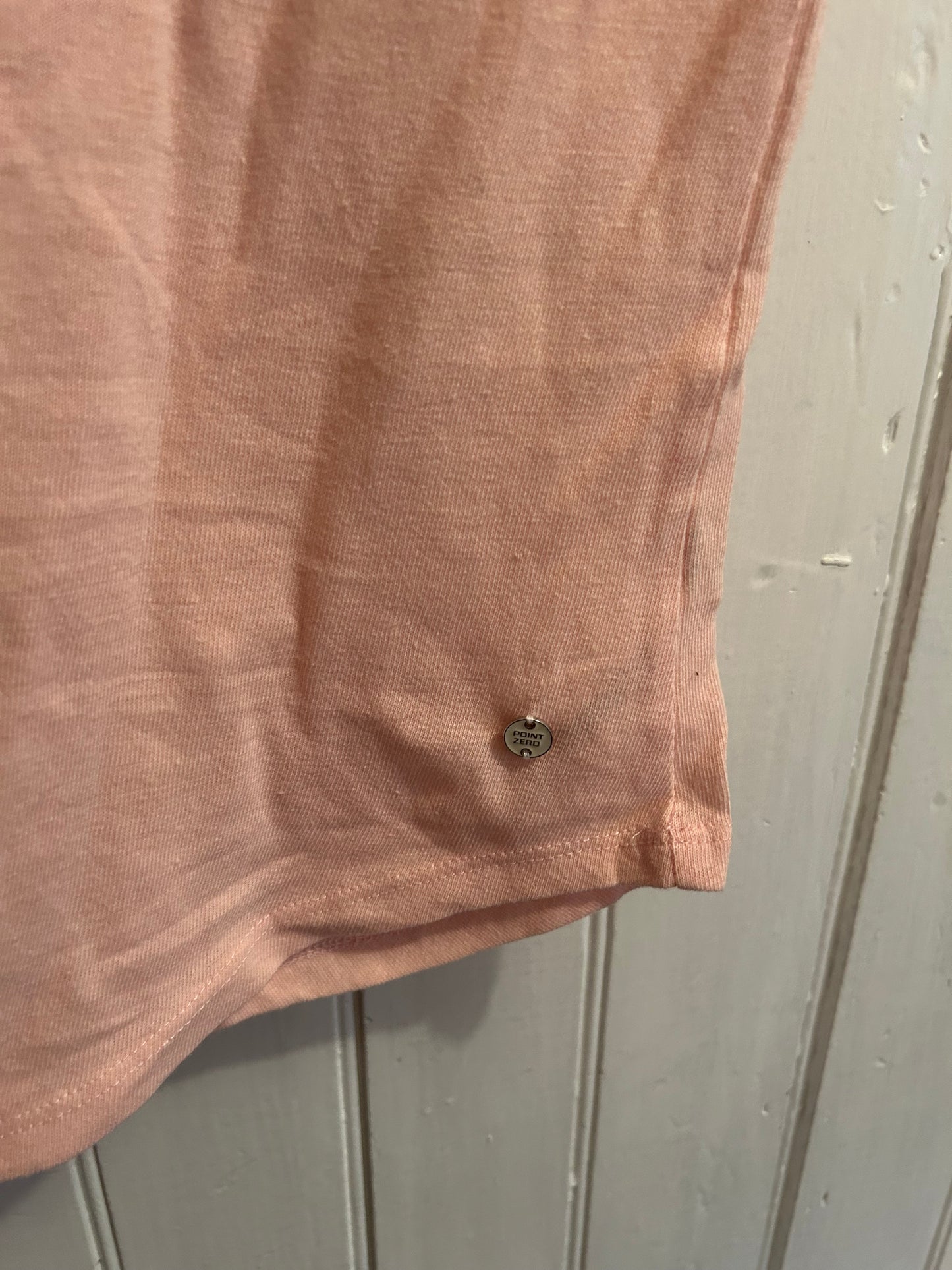 Point zero medium pink vcut top