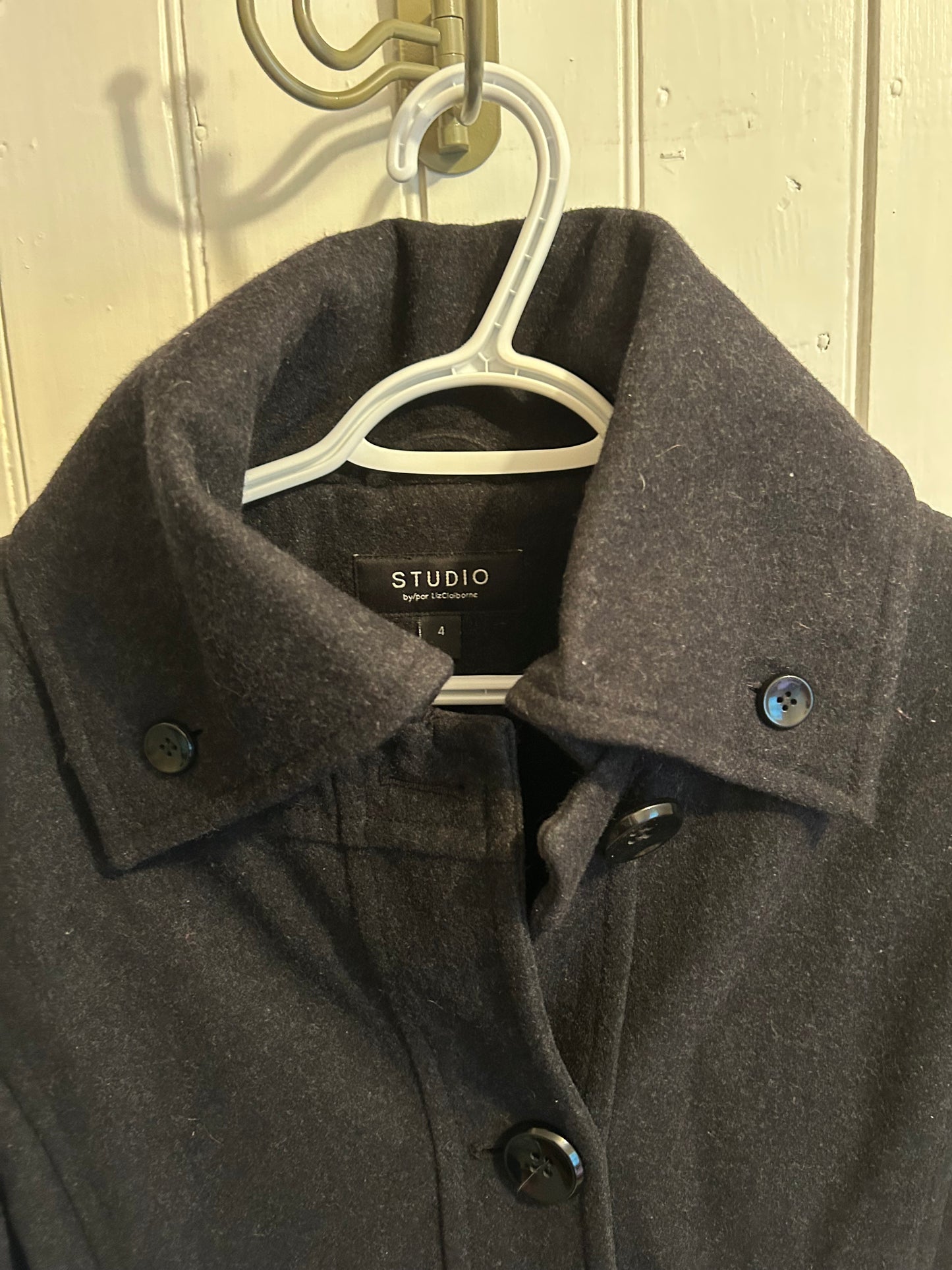 Studio by Liz Claiborne 4 black felt pea coat