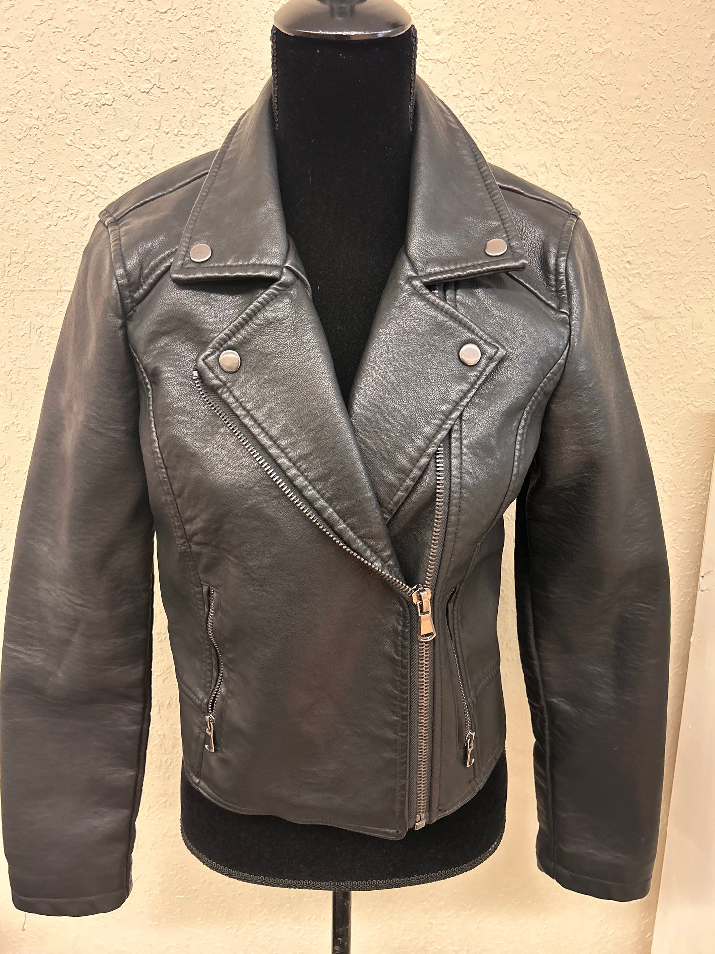 Tattoo medium black leather jacket