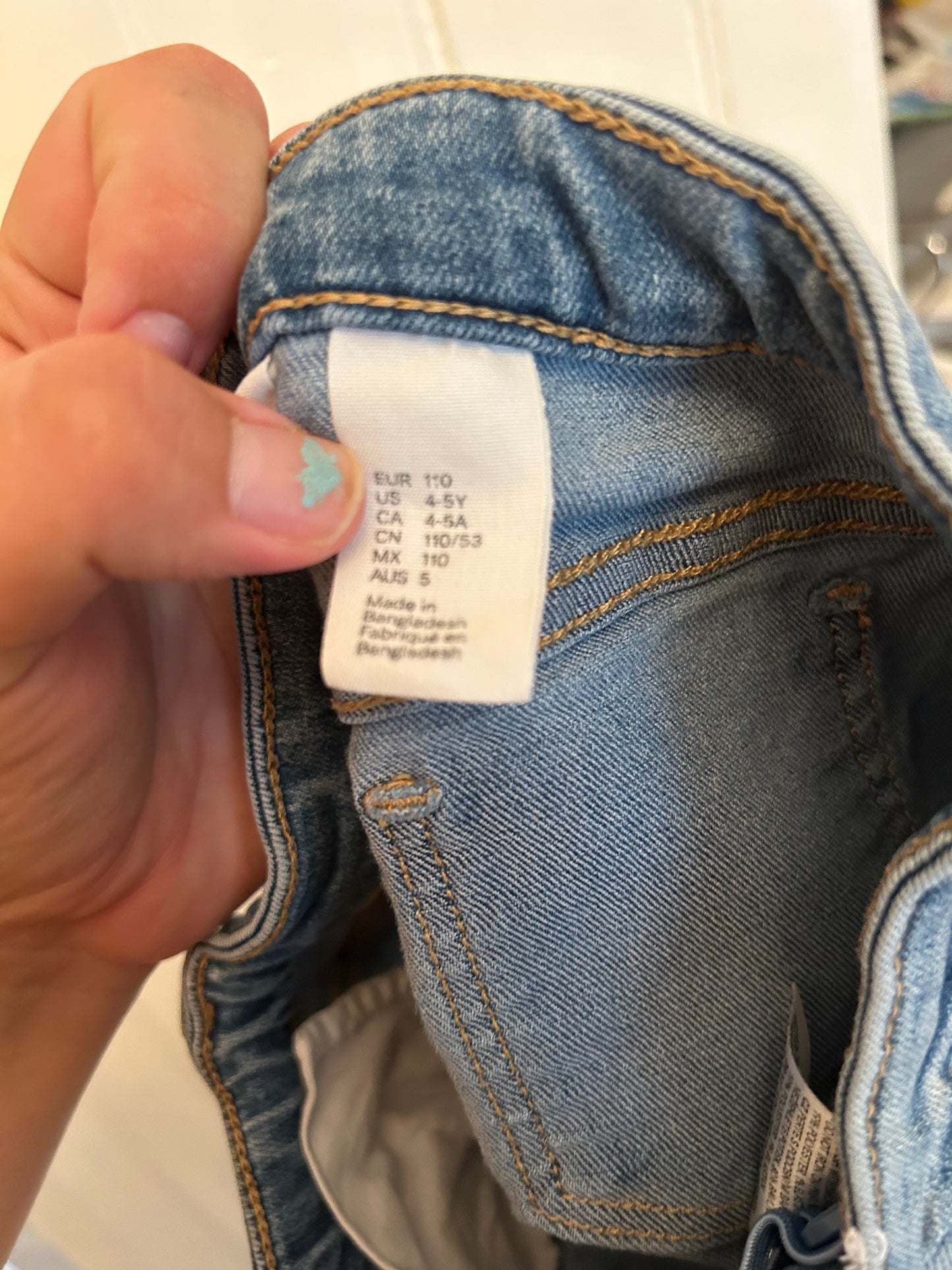 H&M 4/5 floral denim shorts