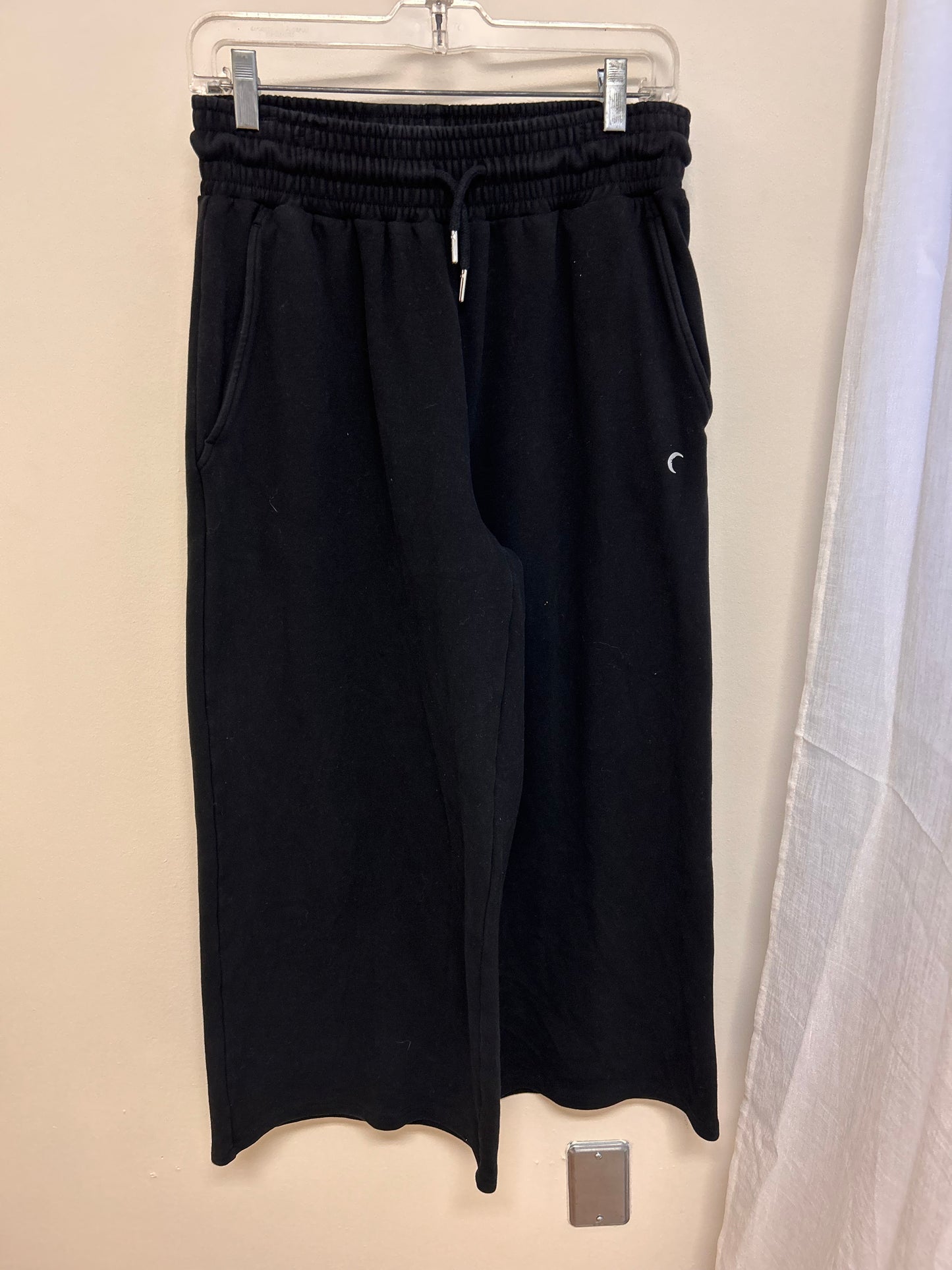 Zyia large black cropped wide leg pant