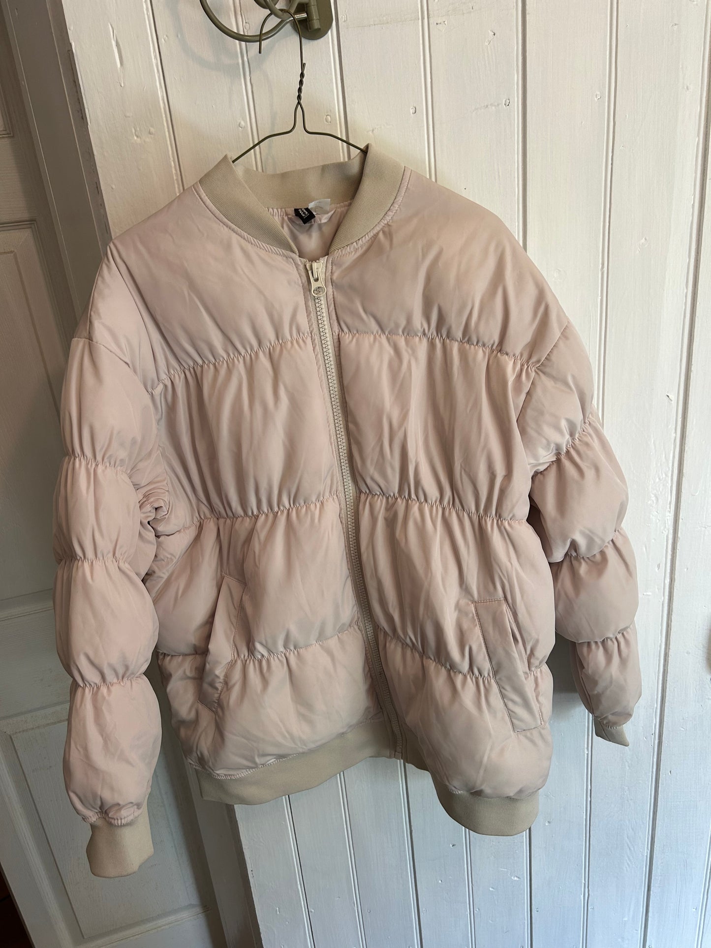 H&M divided small tan puffer jacket