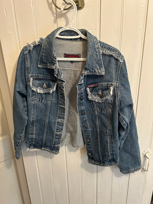 Woodstar women’s xl medium wash distressed denim jean jacket