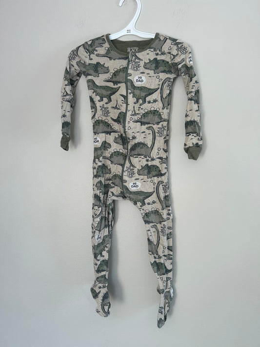 The children’s place 2t green & tan Dino sleeper