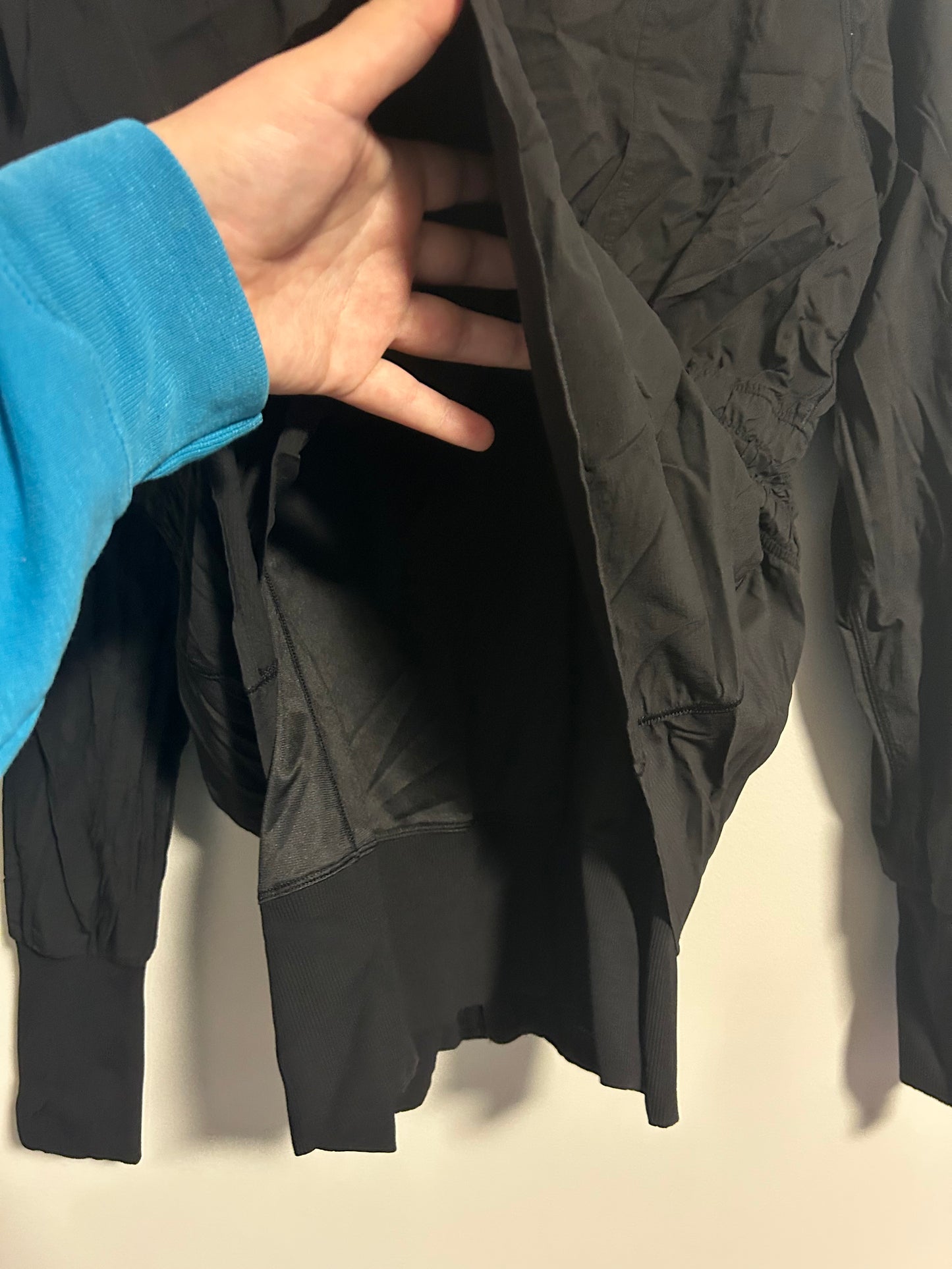 Lululemon 8 black sweater jacket