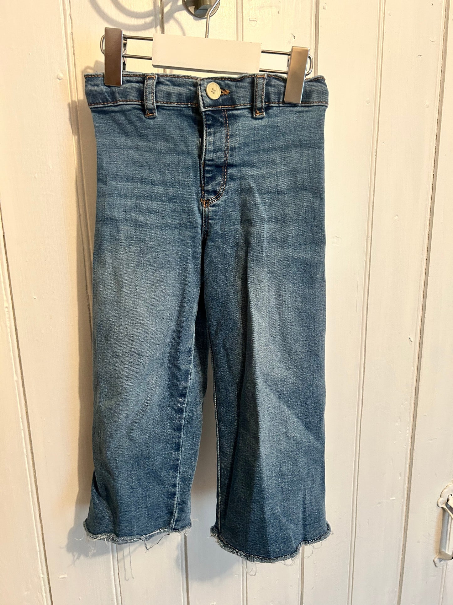 Zara 3/4t light wash raw hem wide leg jeans