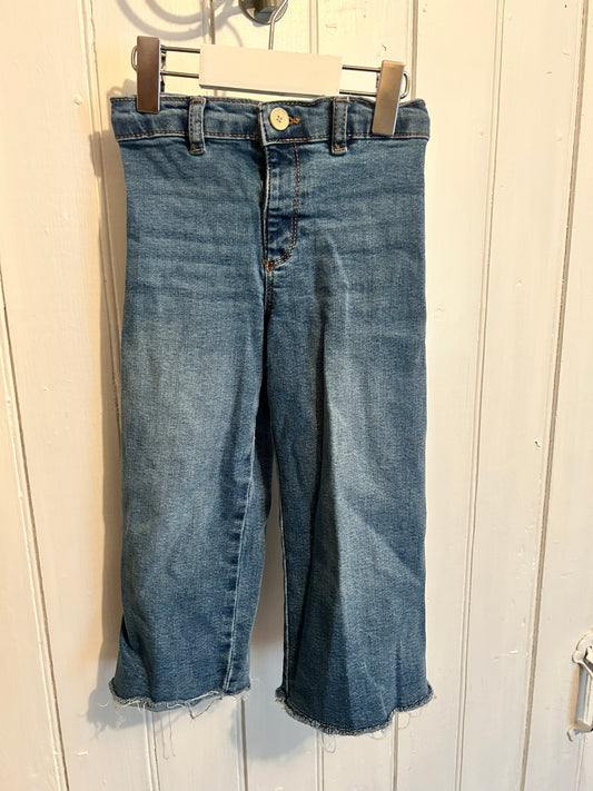 Zara 3/4t light wash raw hem wide leg jeans