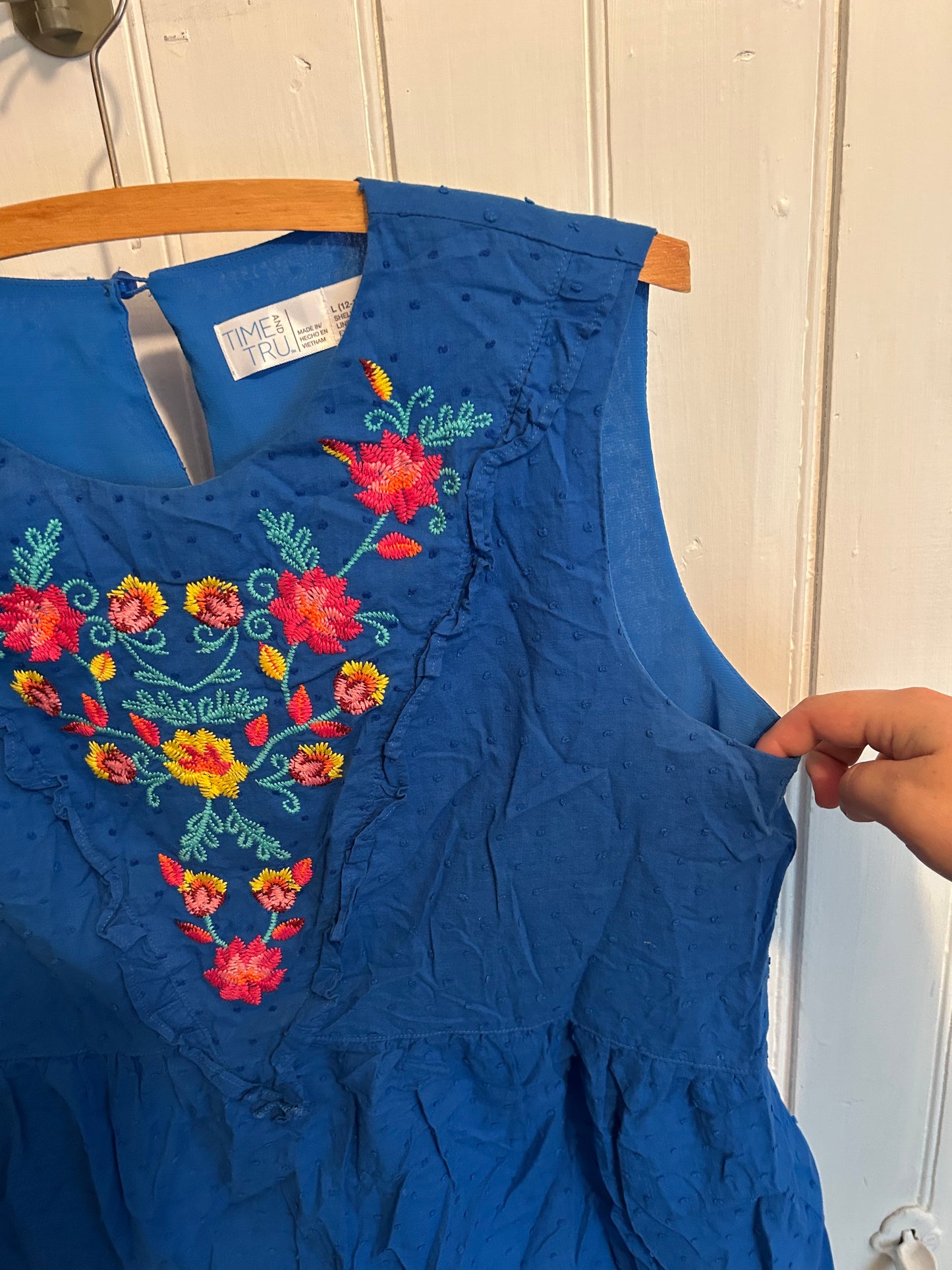 Time & tru large blue embroidered floral peplum blouse