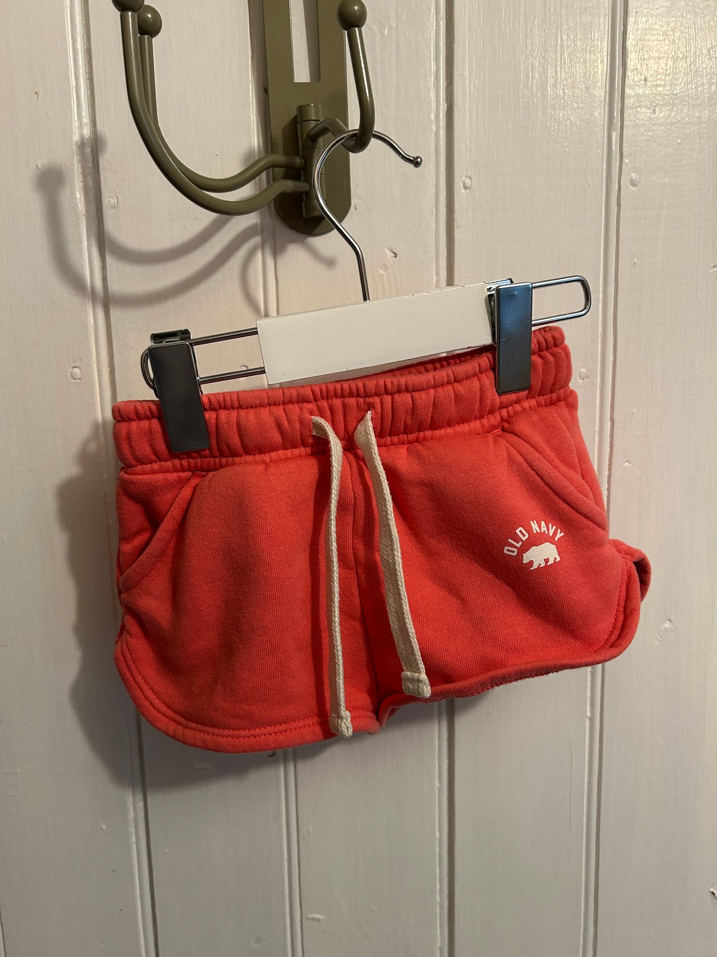 Old navy 12/18m pink shorts