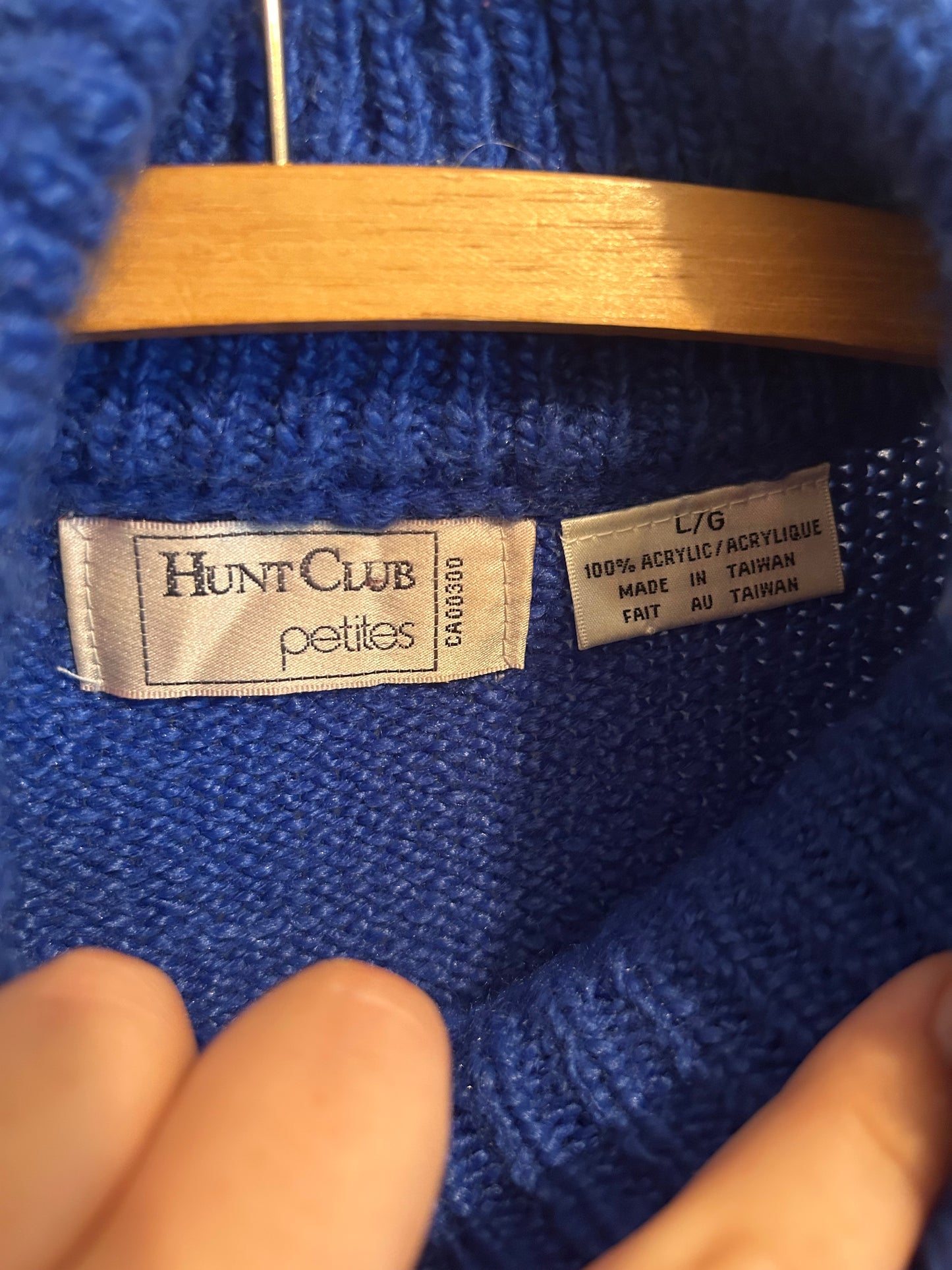 Vintage hunt club large blue knit sweater