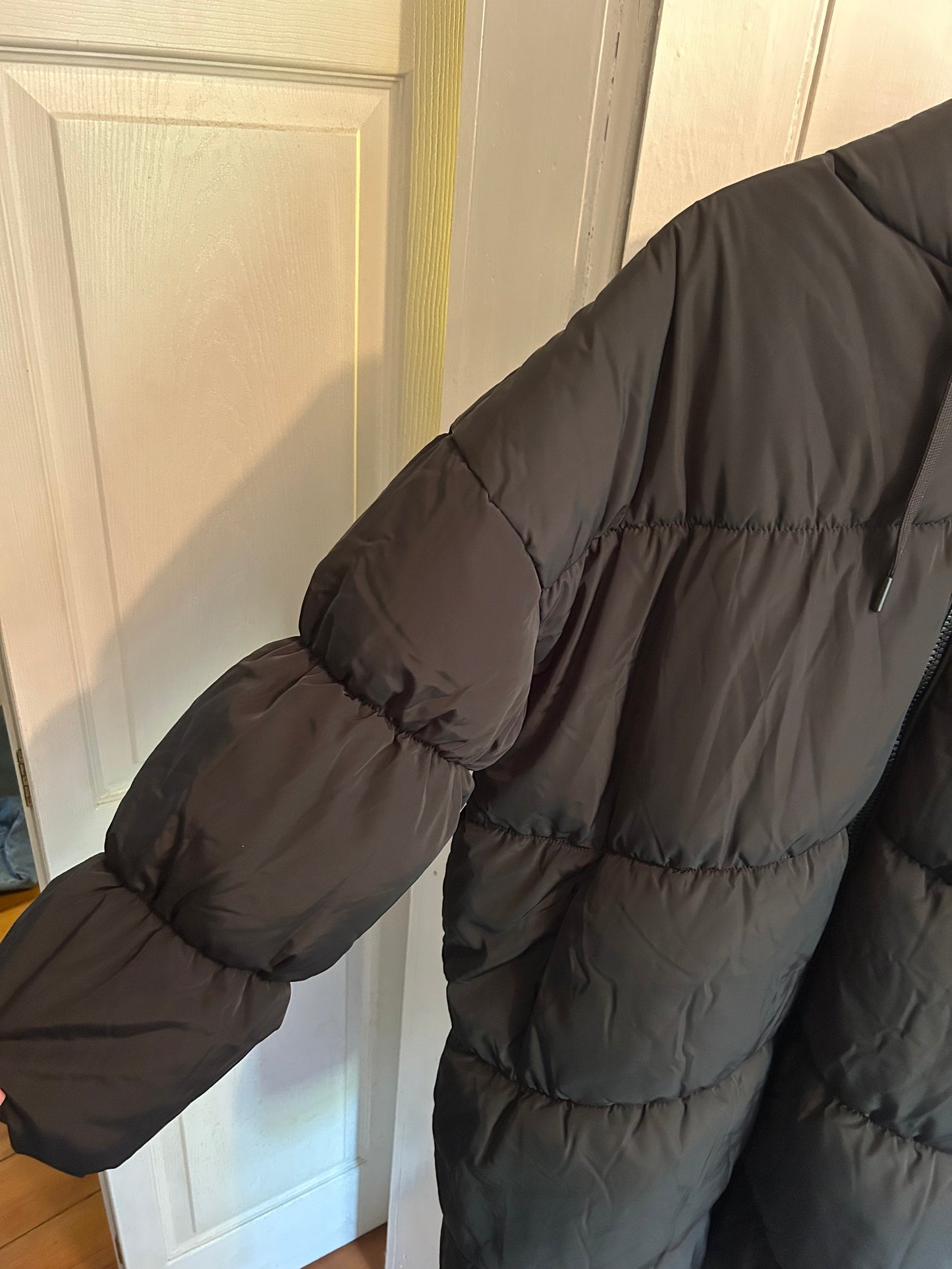 Divided H&M large black knee length puffer winter jacket