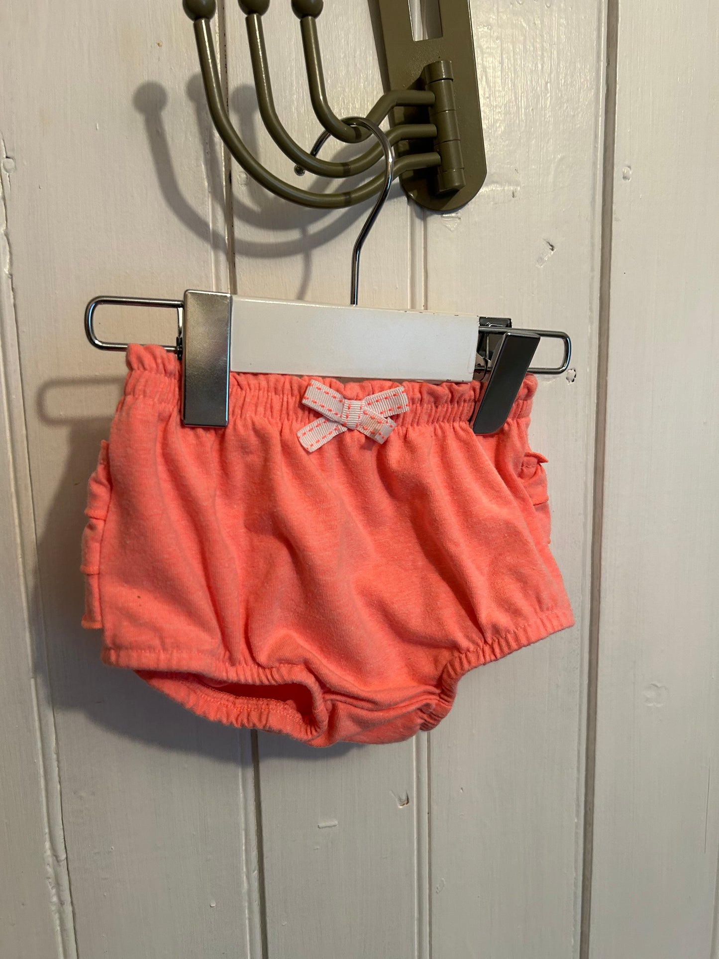 Cat & Jack 0/3m peach ruffle bum shorts