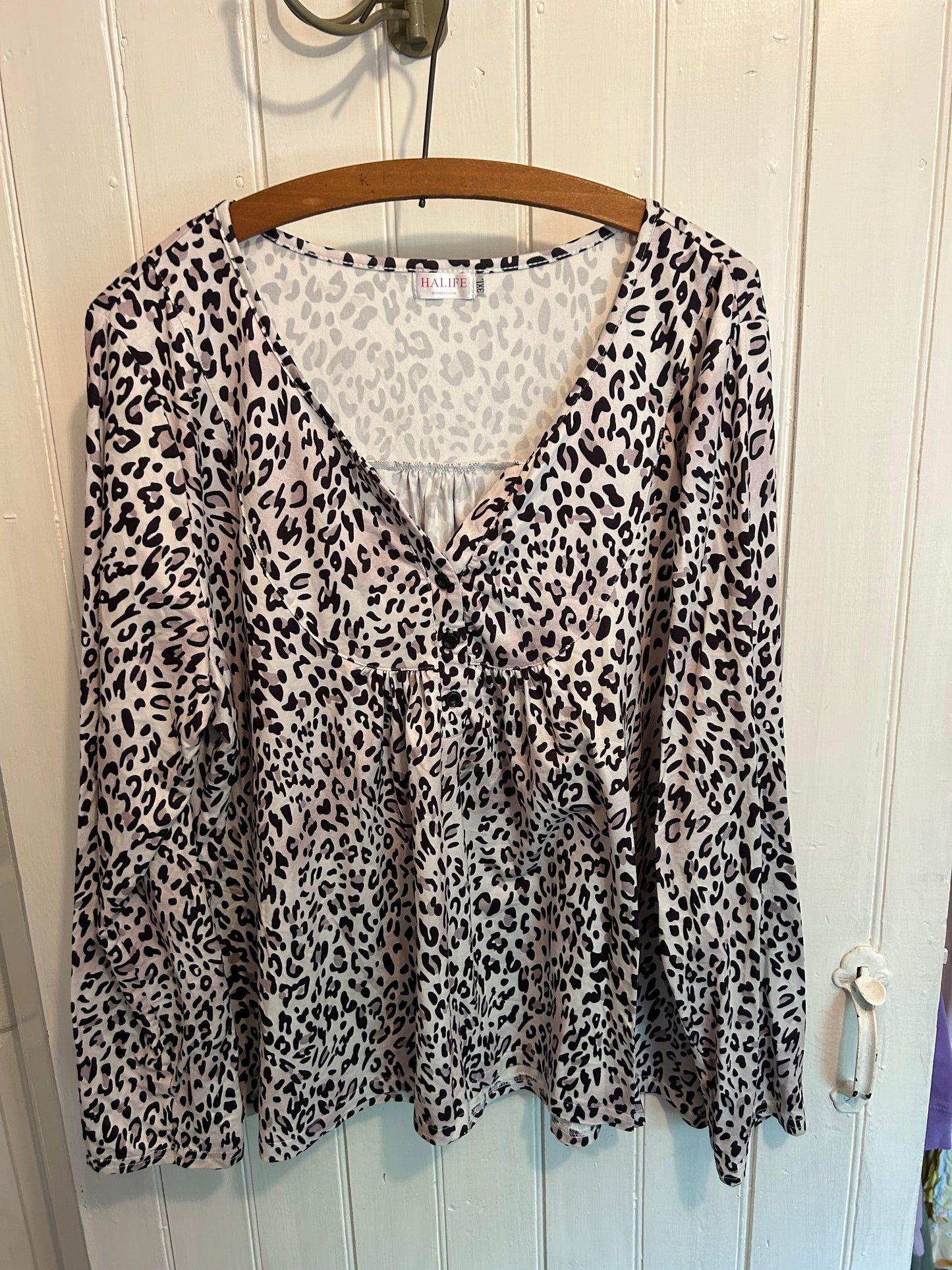 Halife 3x grey cheetah top
