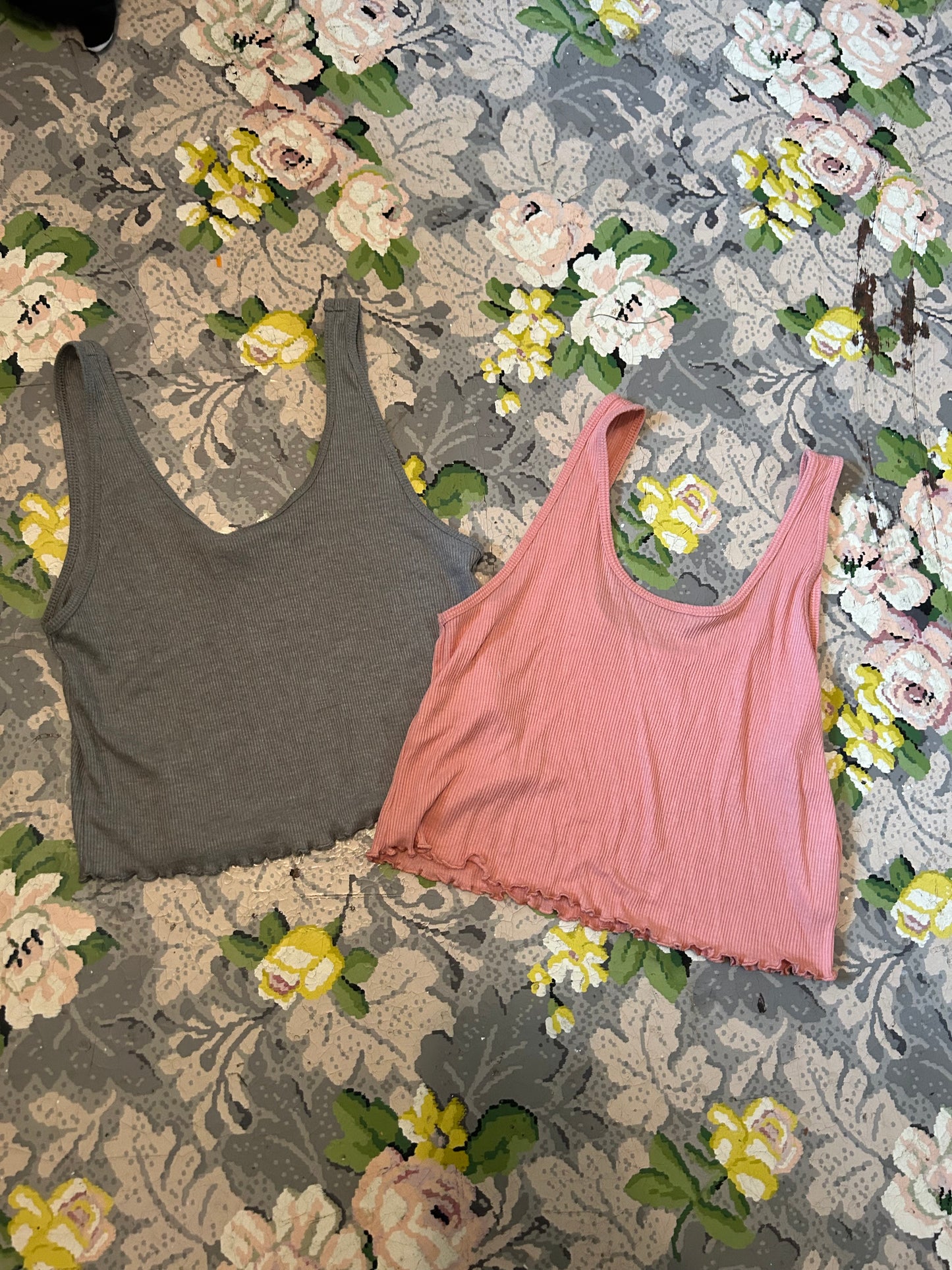 Offline aerie xs pink & grey crop tank lot
