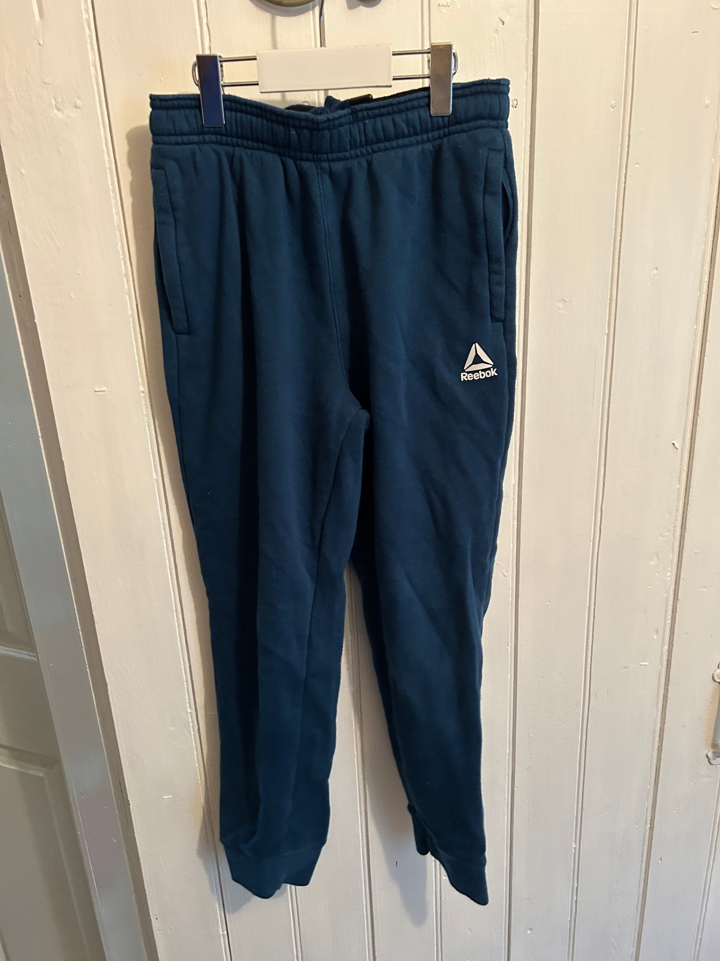 Reebok youth 8 navy blue joggers