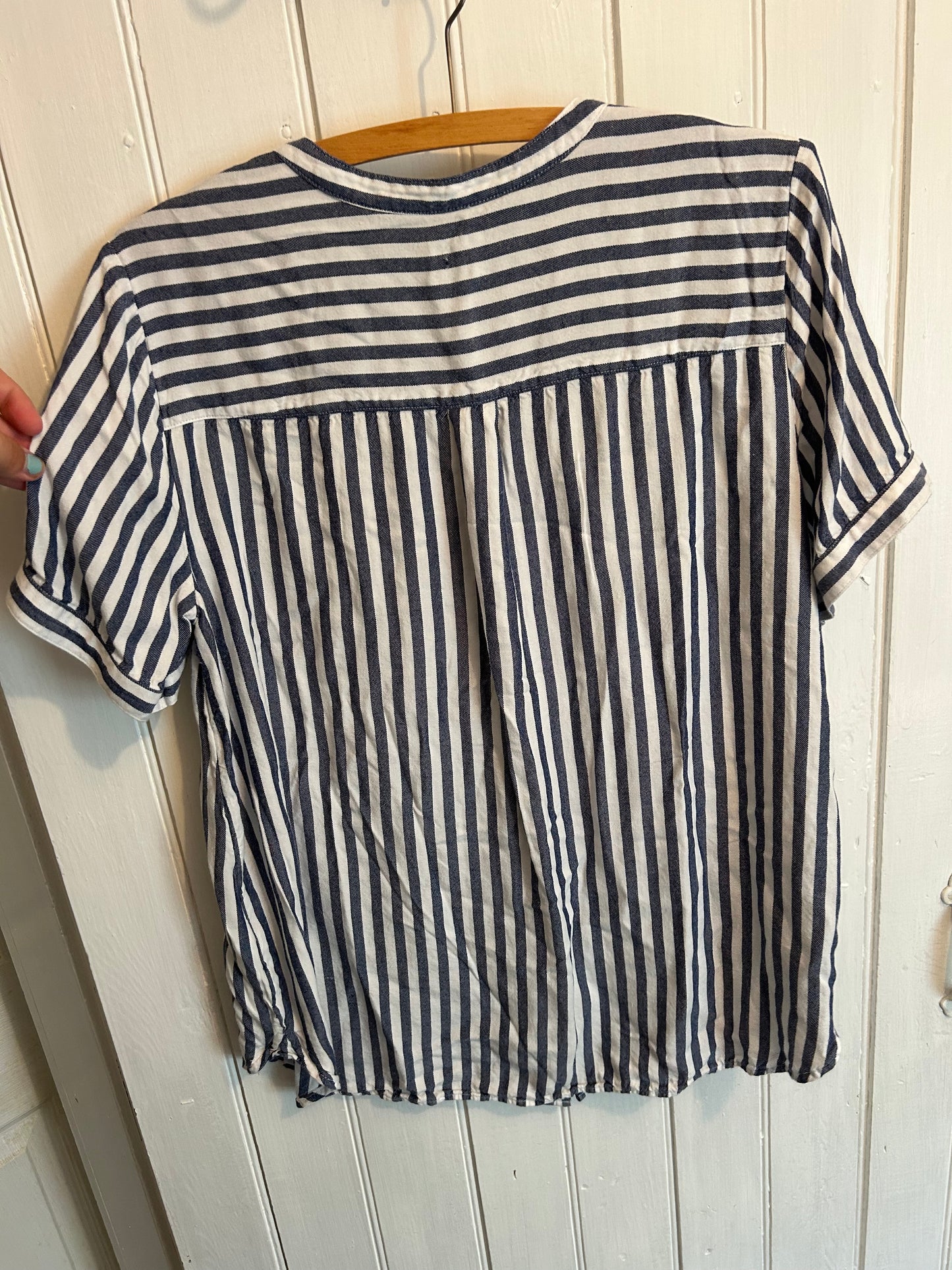Gap maternity large navy & white striped button up top