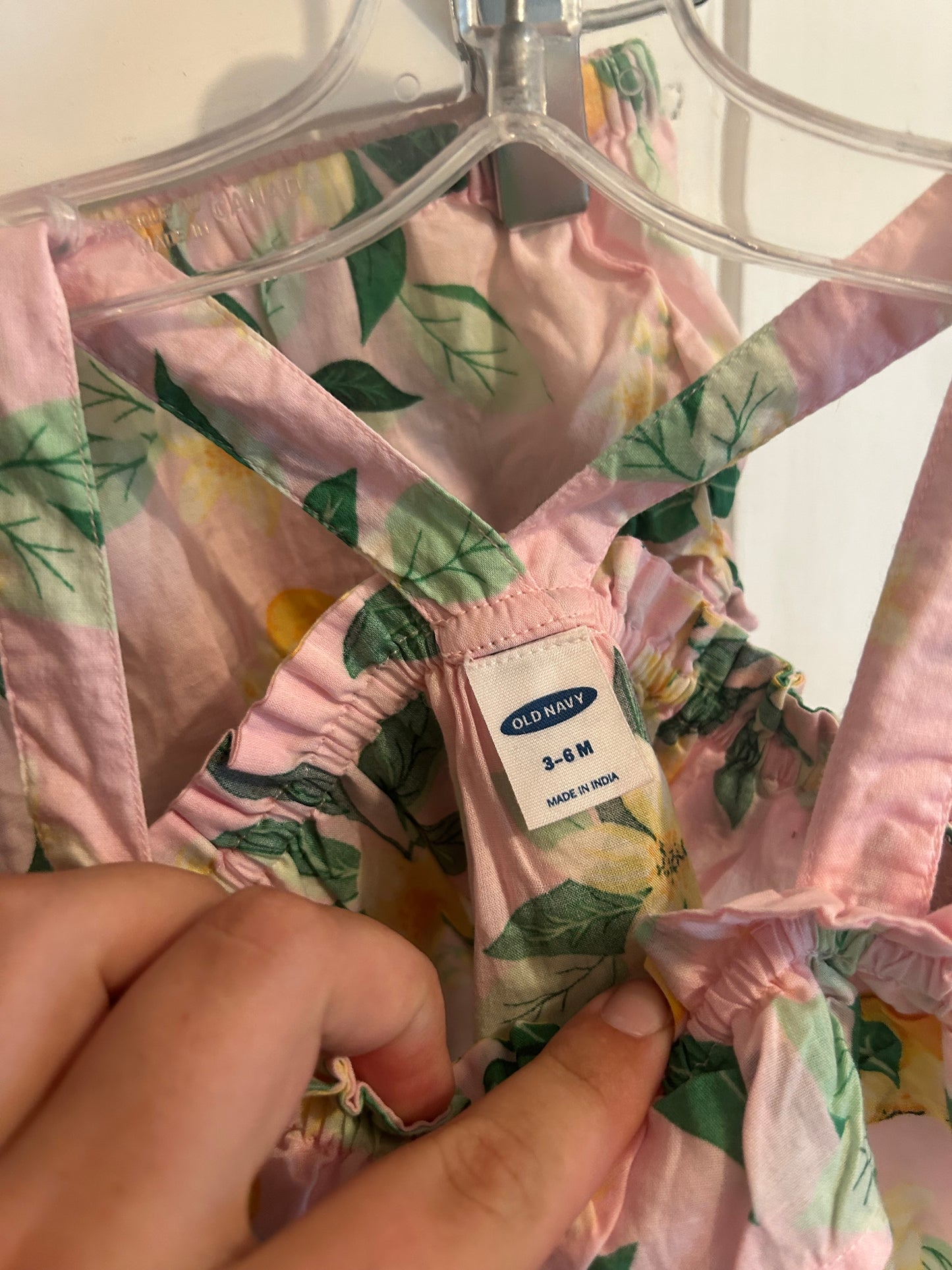 Old navy 3/6m pink tropical floral 2pc set