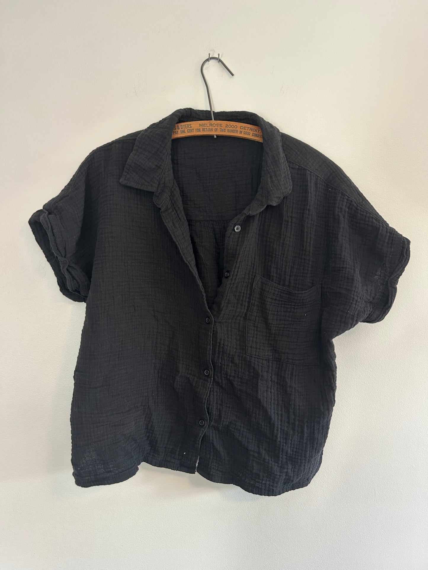 George xl black button up top