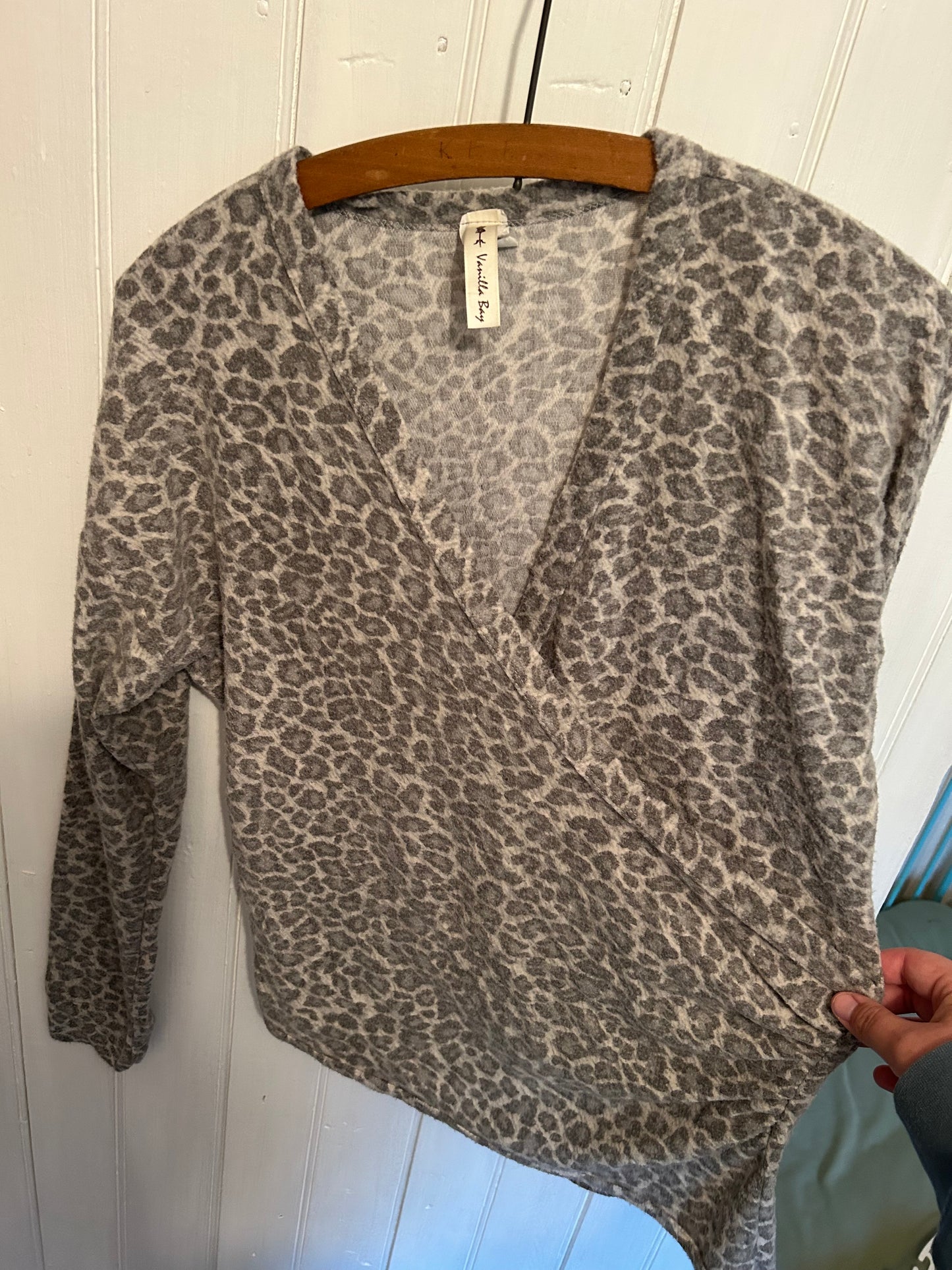 Vanilla bay medium cheetah wrap top