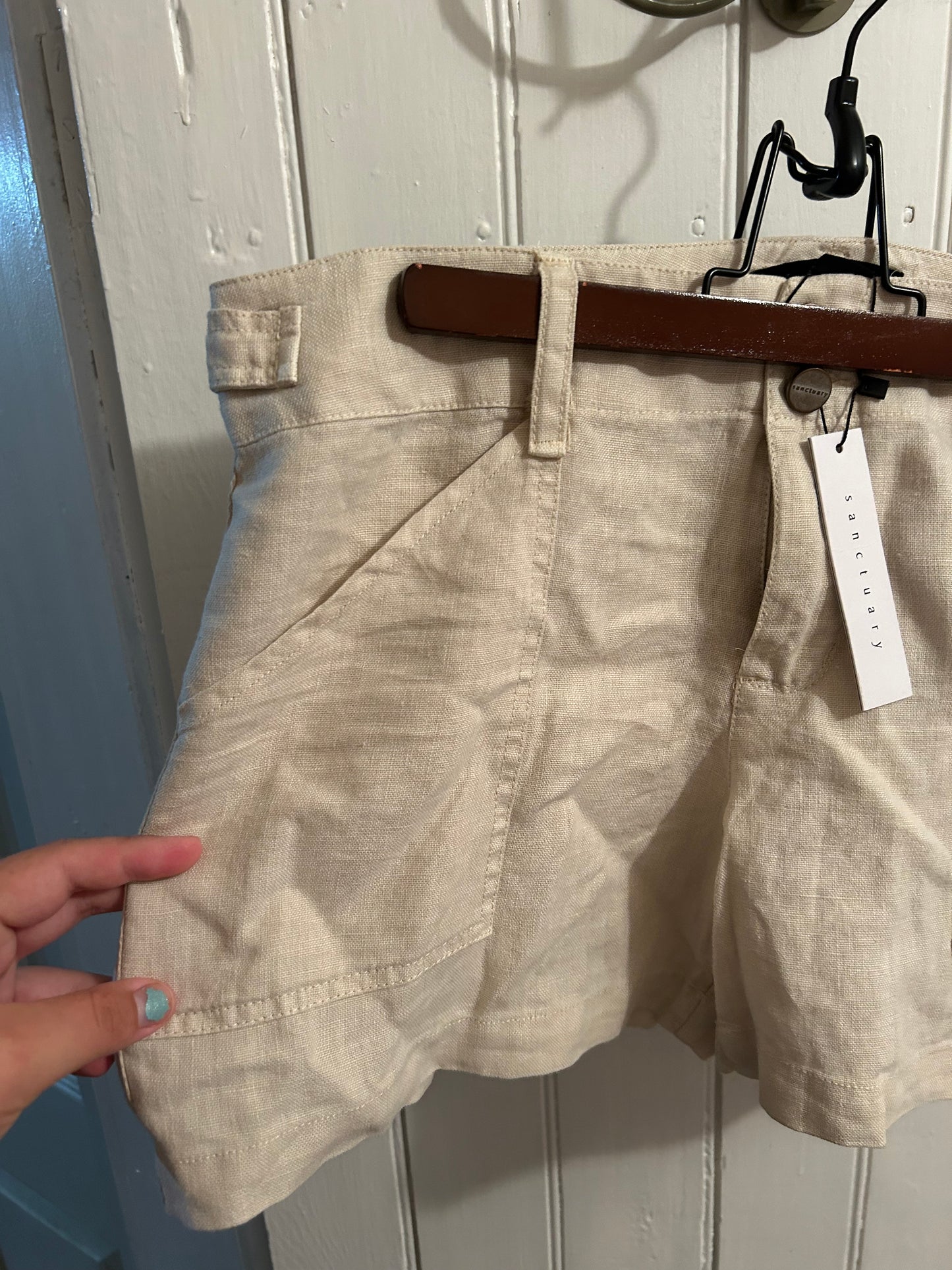 NEW sanctuary 28 tan linen shorts