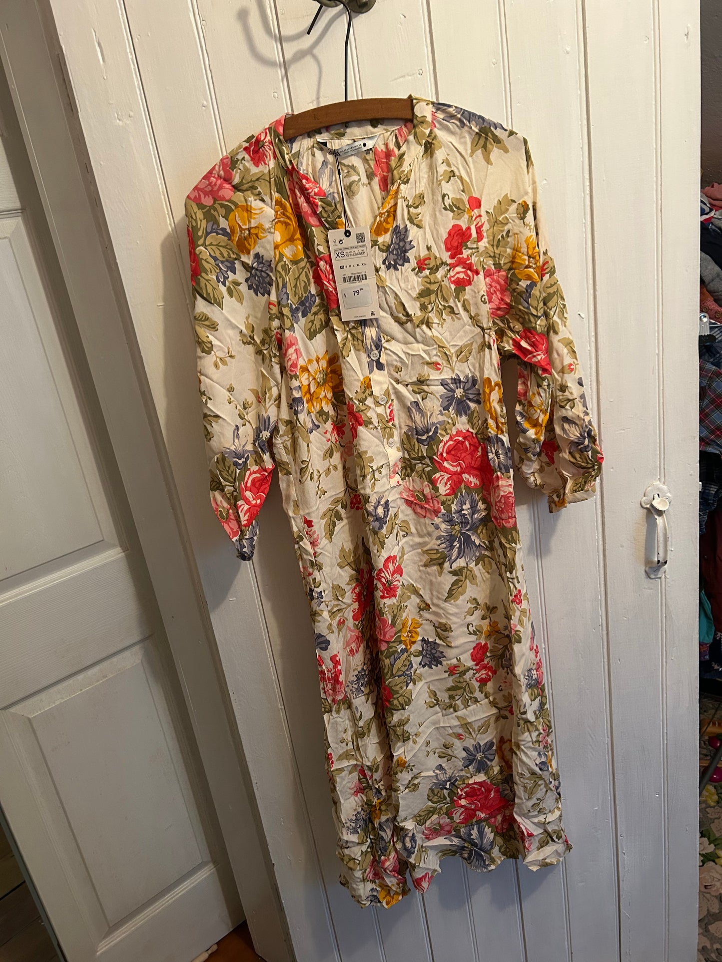 NEW Zara xs floral midi dress