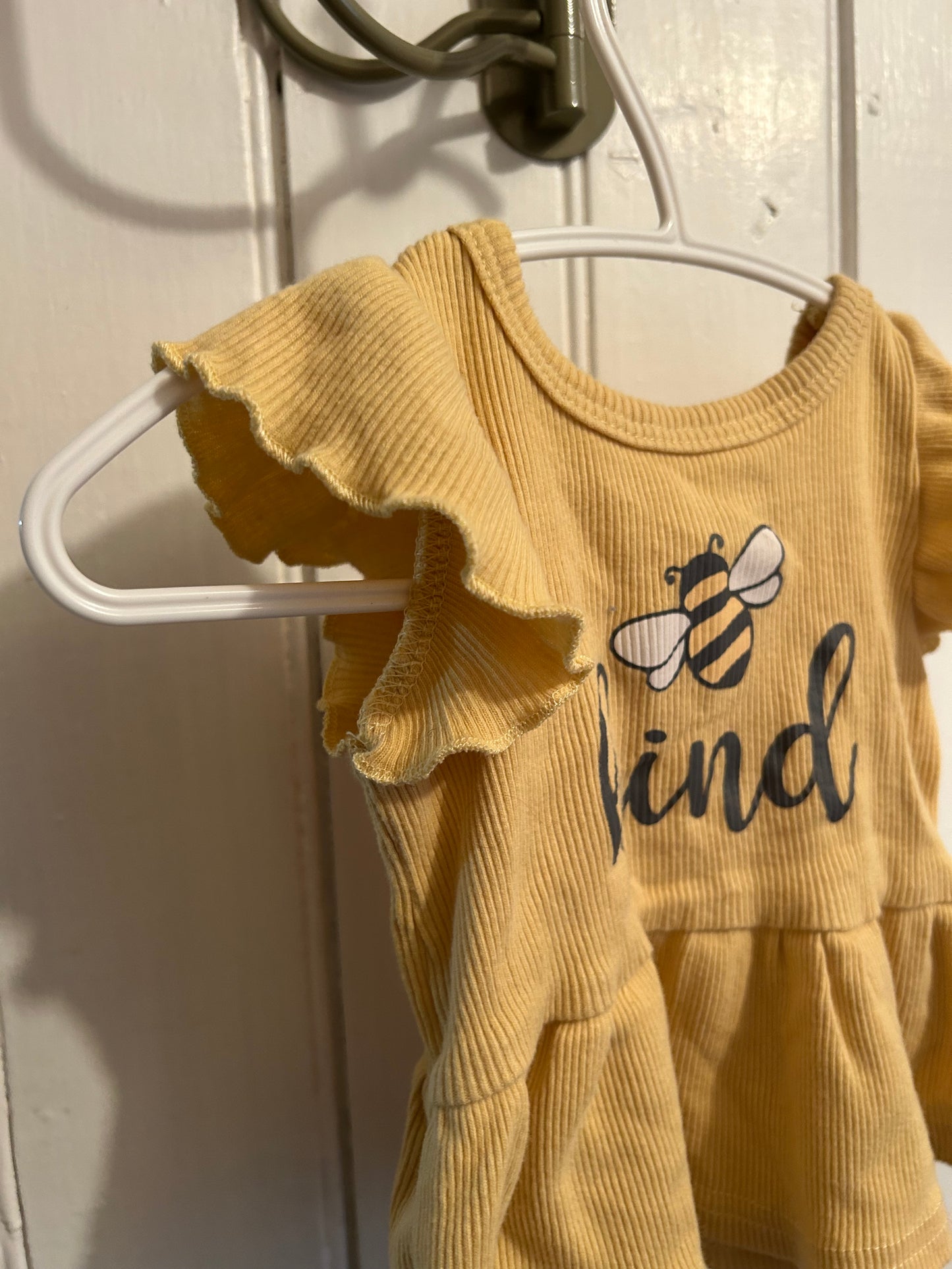 Monkey bars 0/3m yellow bee kind peplum top