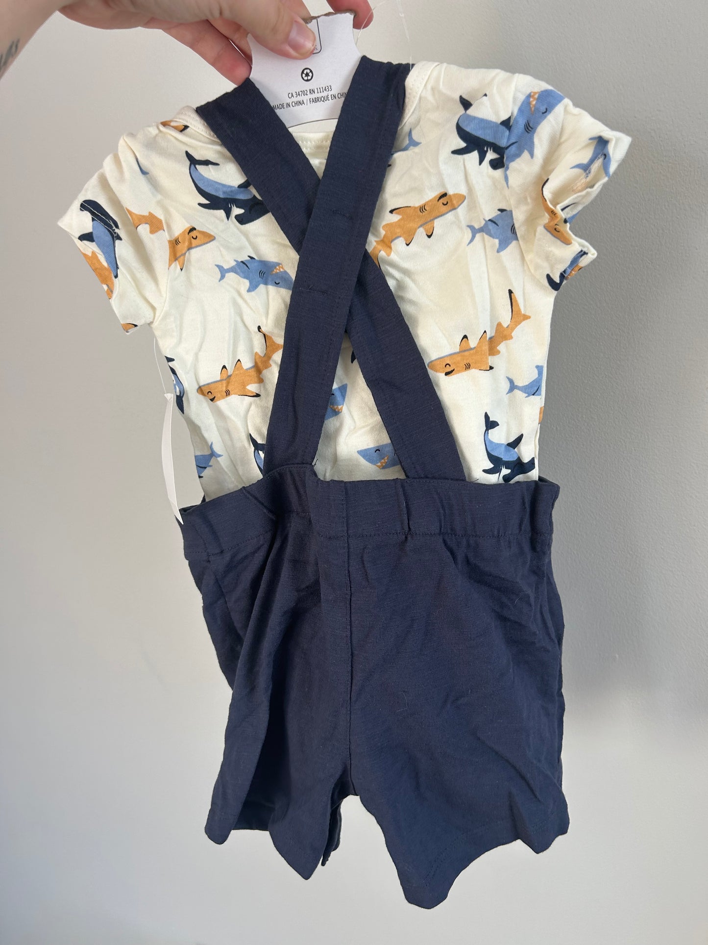 NEW Pekkle 12m shark overall & onesie set