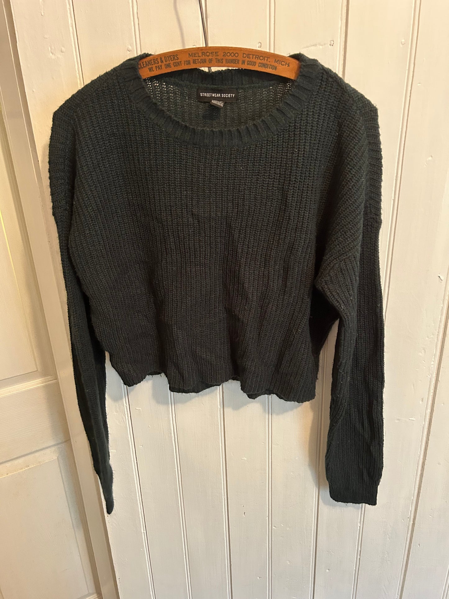 Streetwear society medium dark green knit cropped sweater