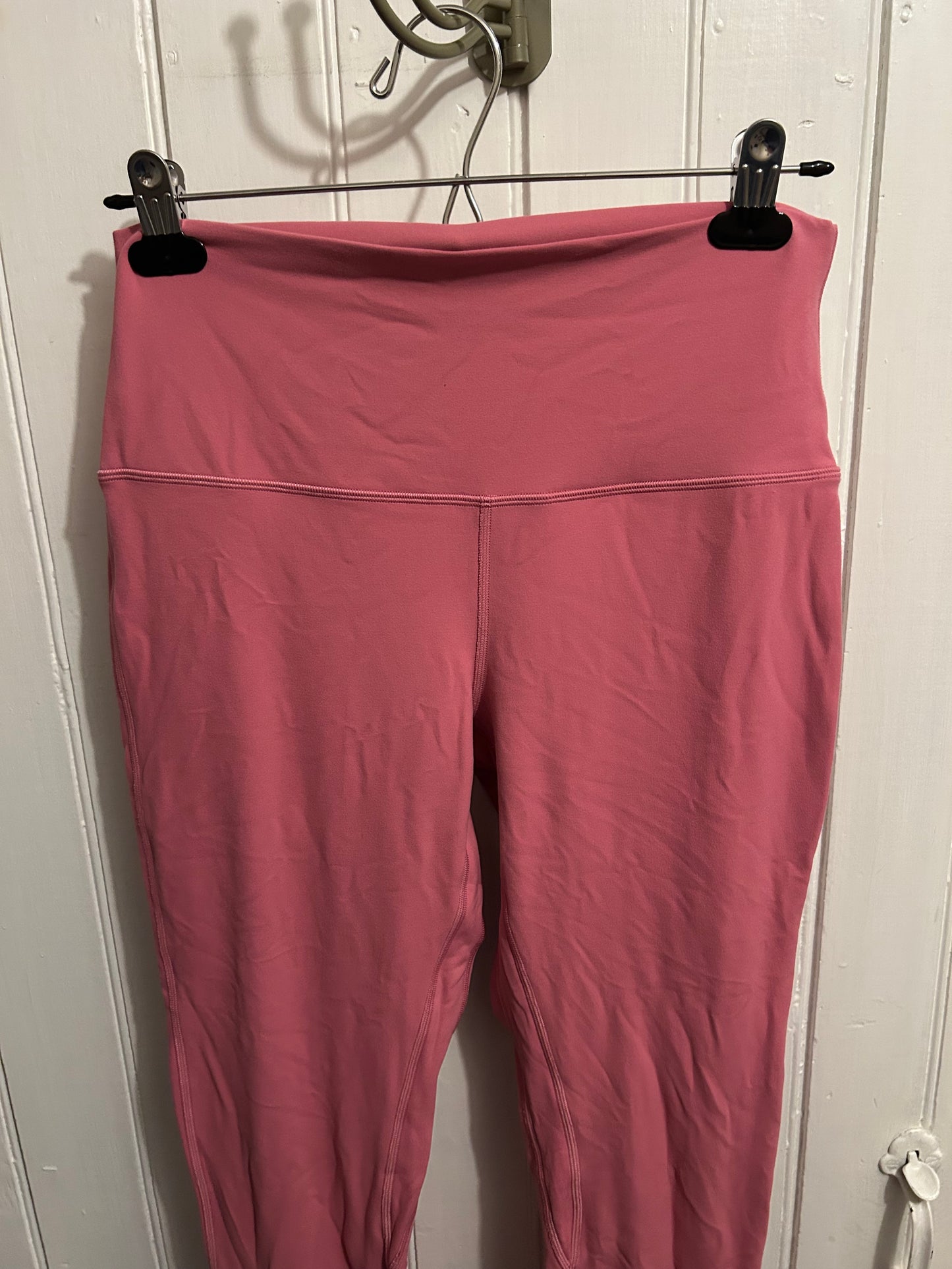 Lululemon 10 TALL pink leggings