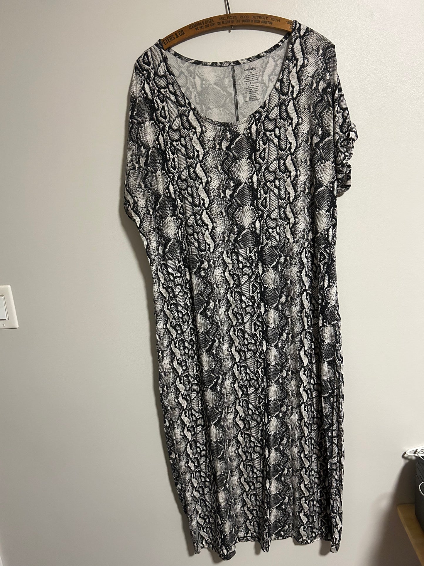George 1x black snake print dress