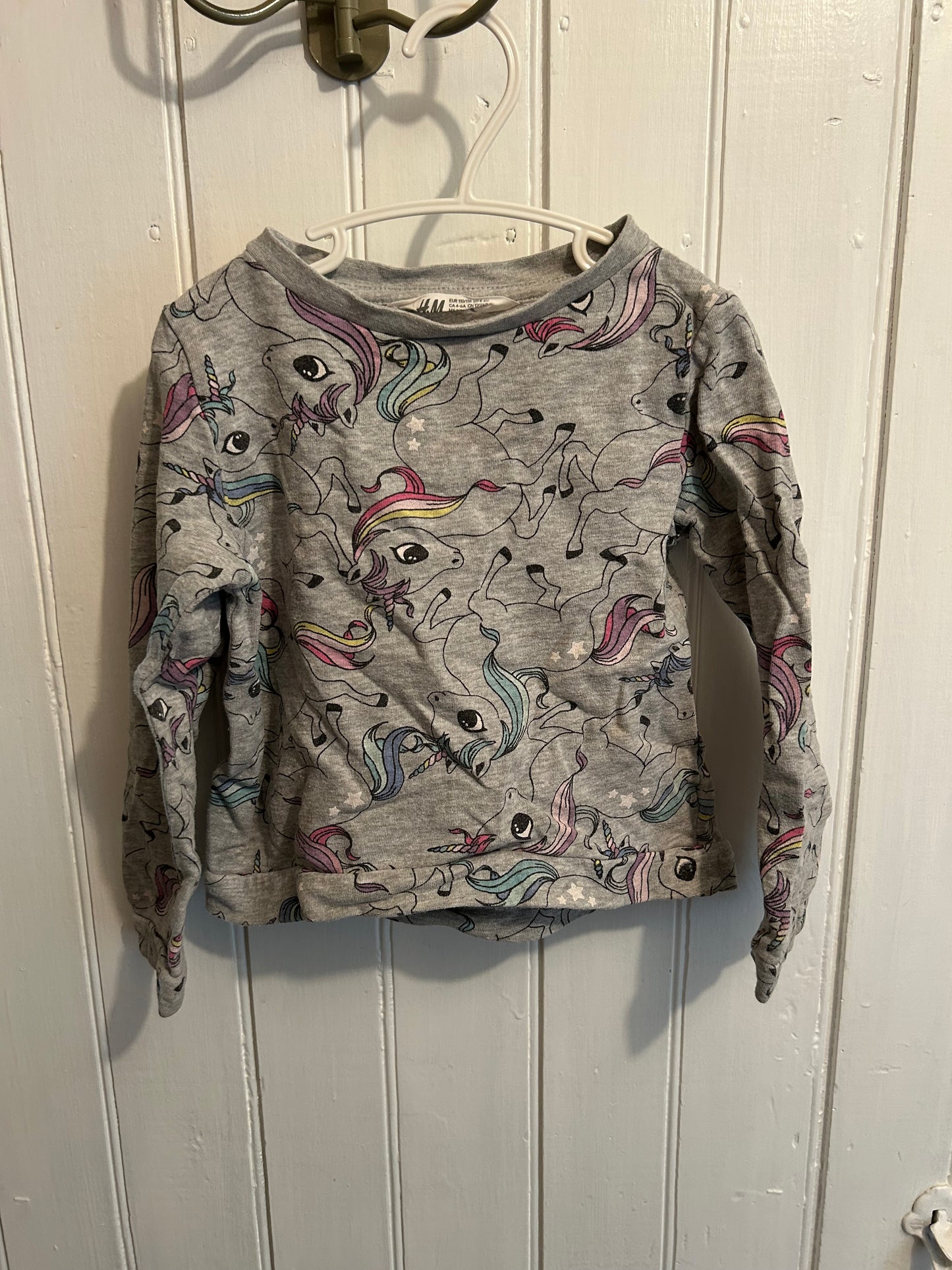 H&M youth 4/6 unicorn cropped sweater