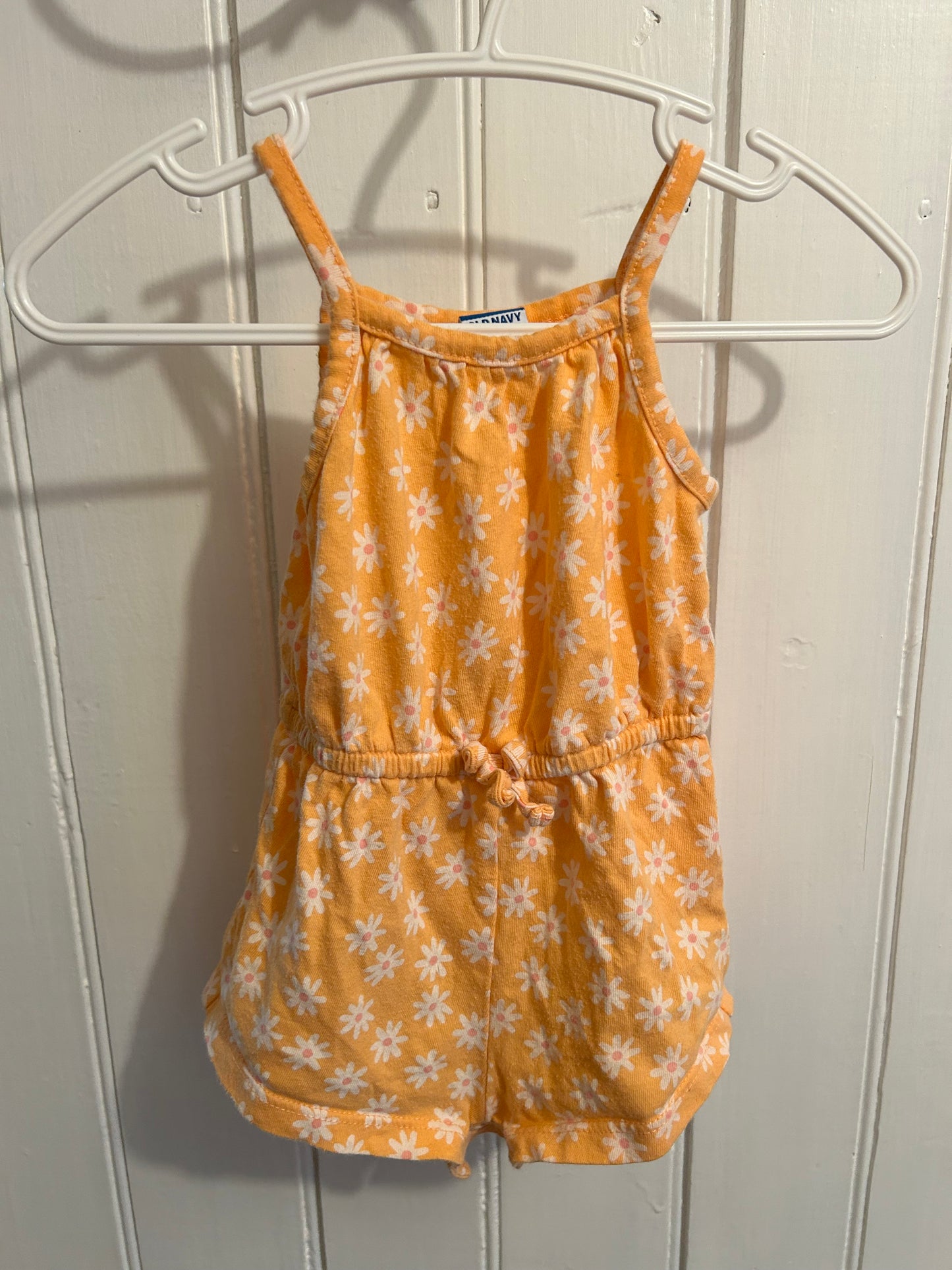 Old navy 0/3m yellow daisy romper