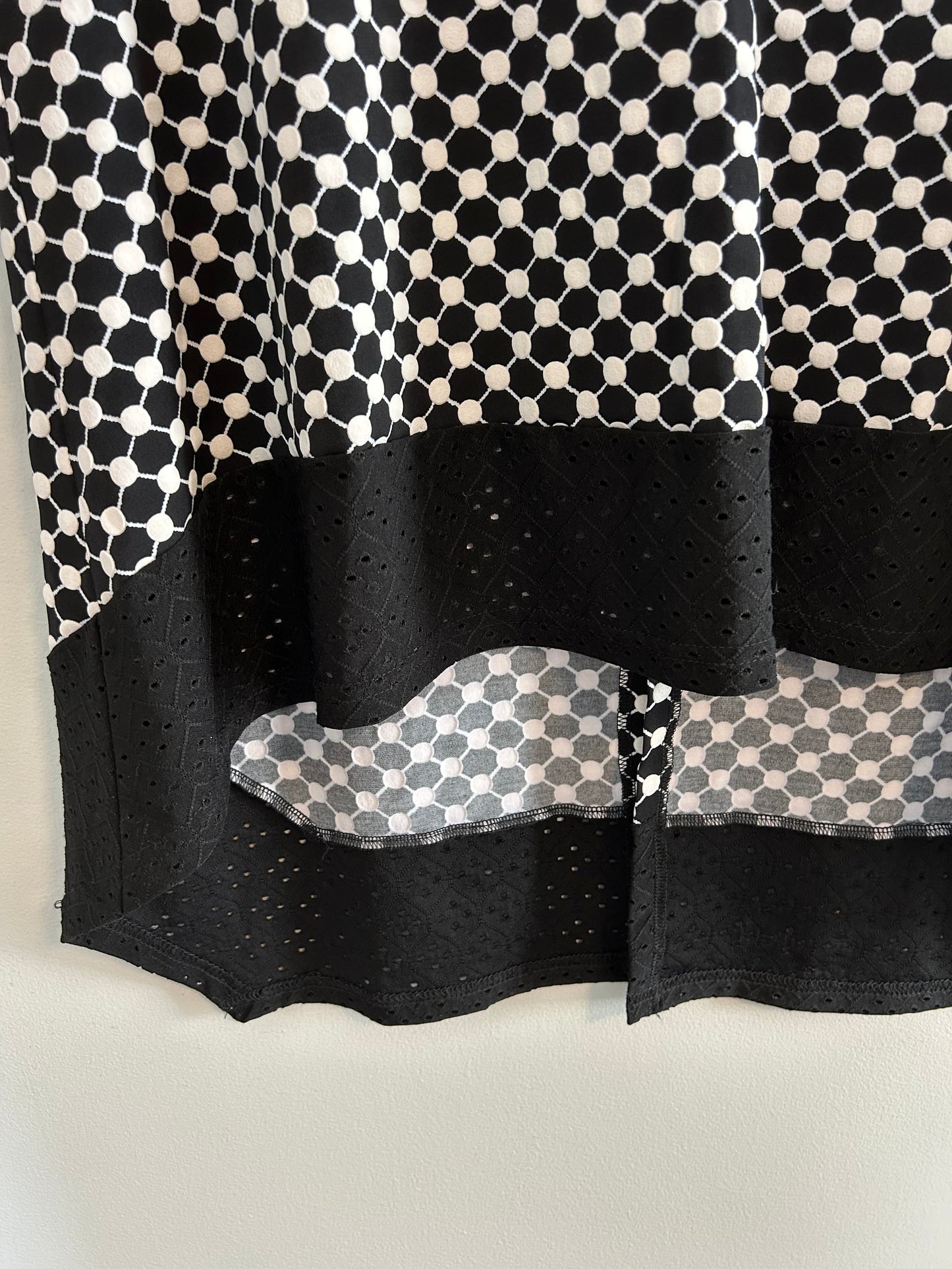 Joseph Ribkoff 10 black & white polka dot open back tank blouse