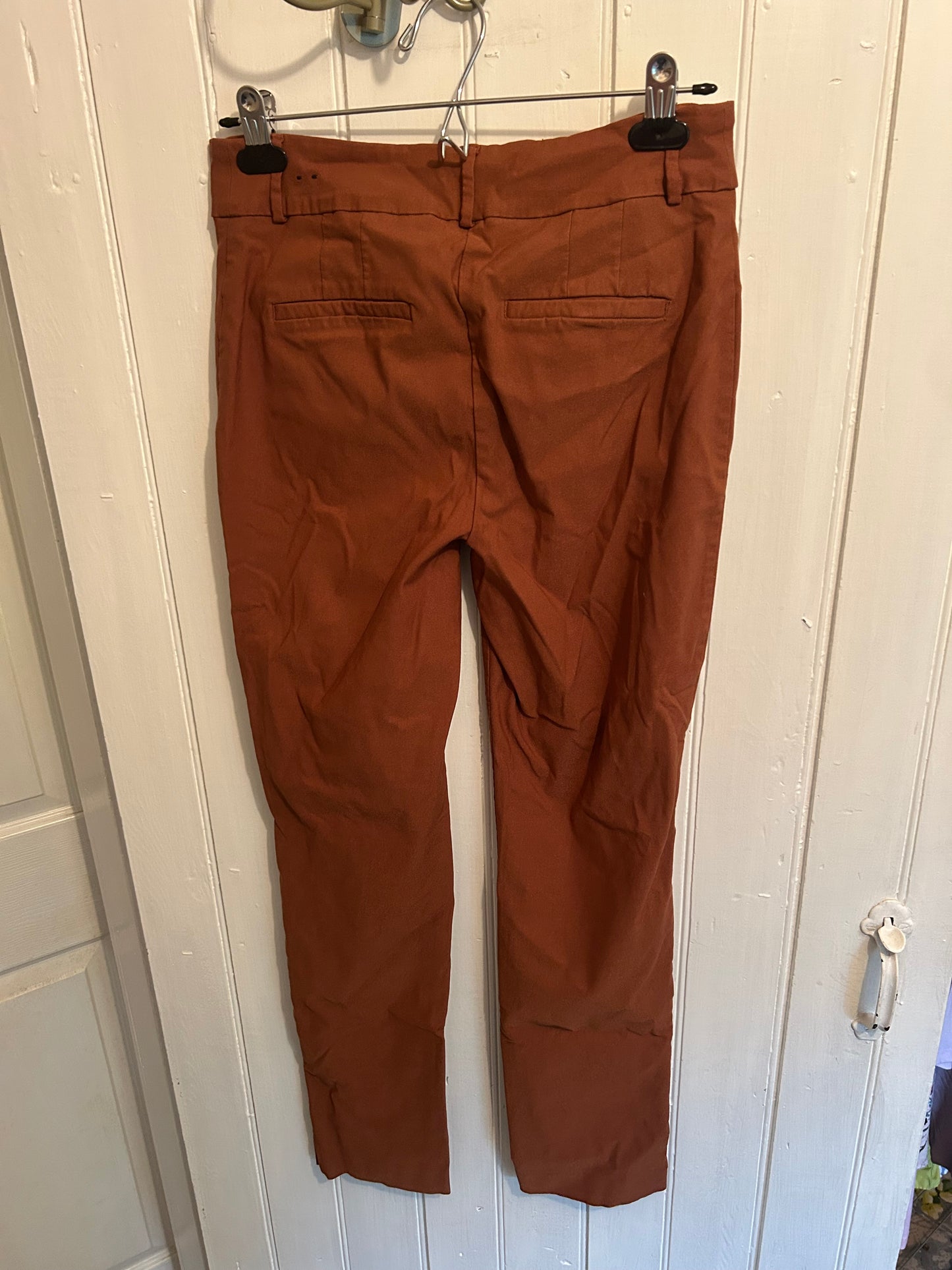 Reitmans 10 brown Striaght leg dress pants