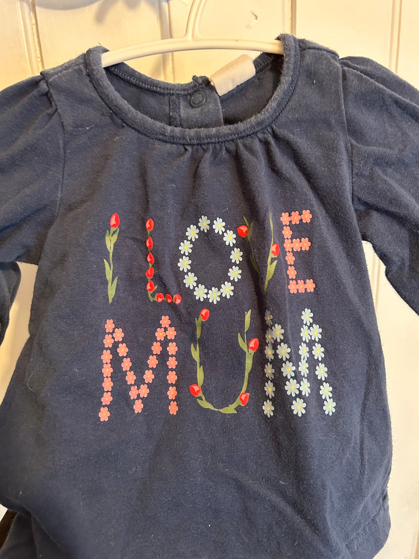 H&M 2/4m floral love mom top