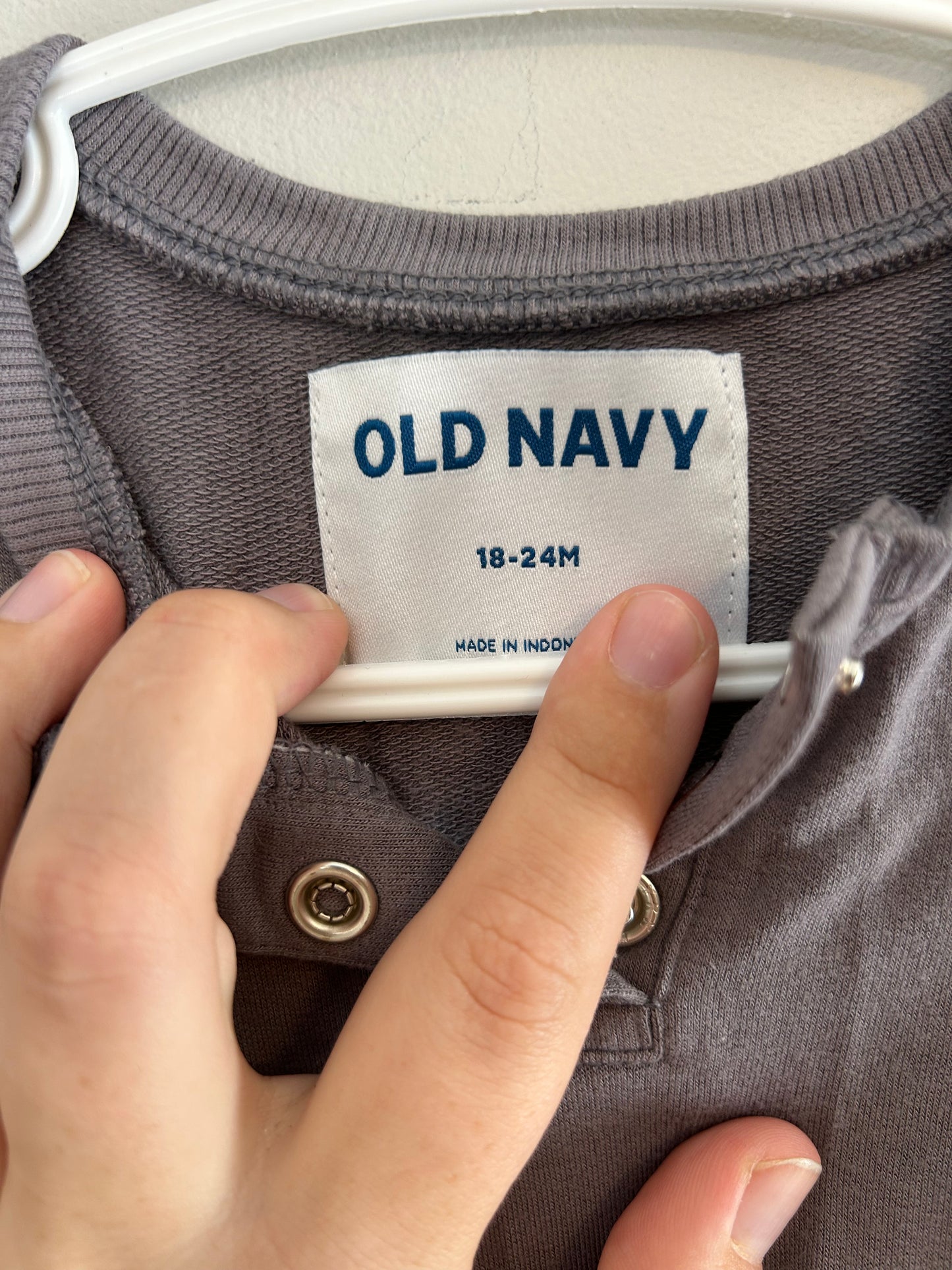 Old navy 18/24m grey romper