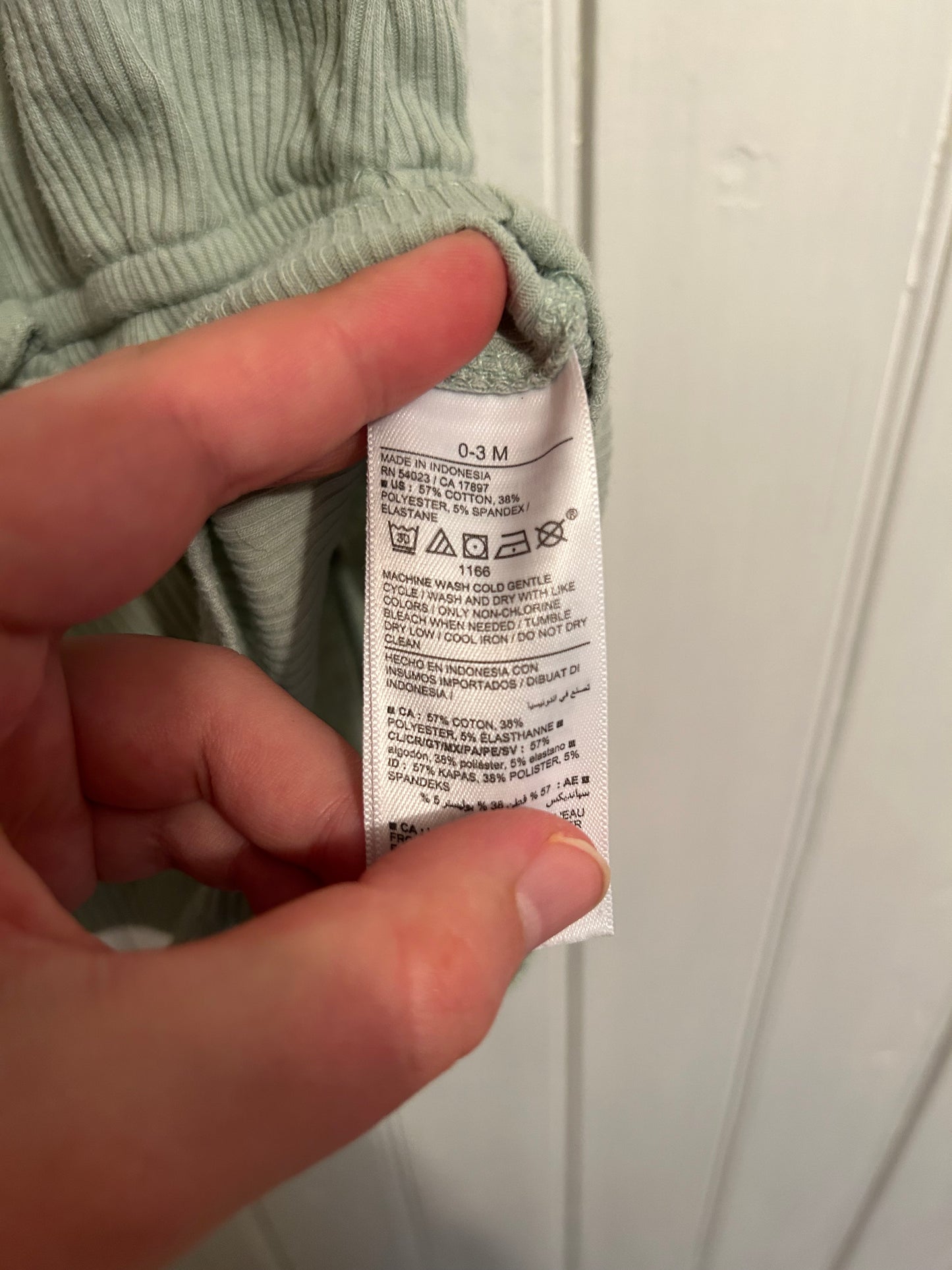 Old navy 0/3m mint green ribbed romper