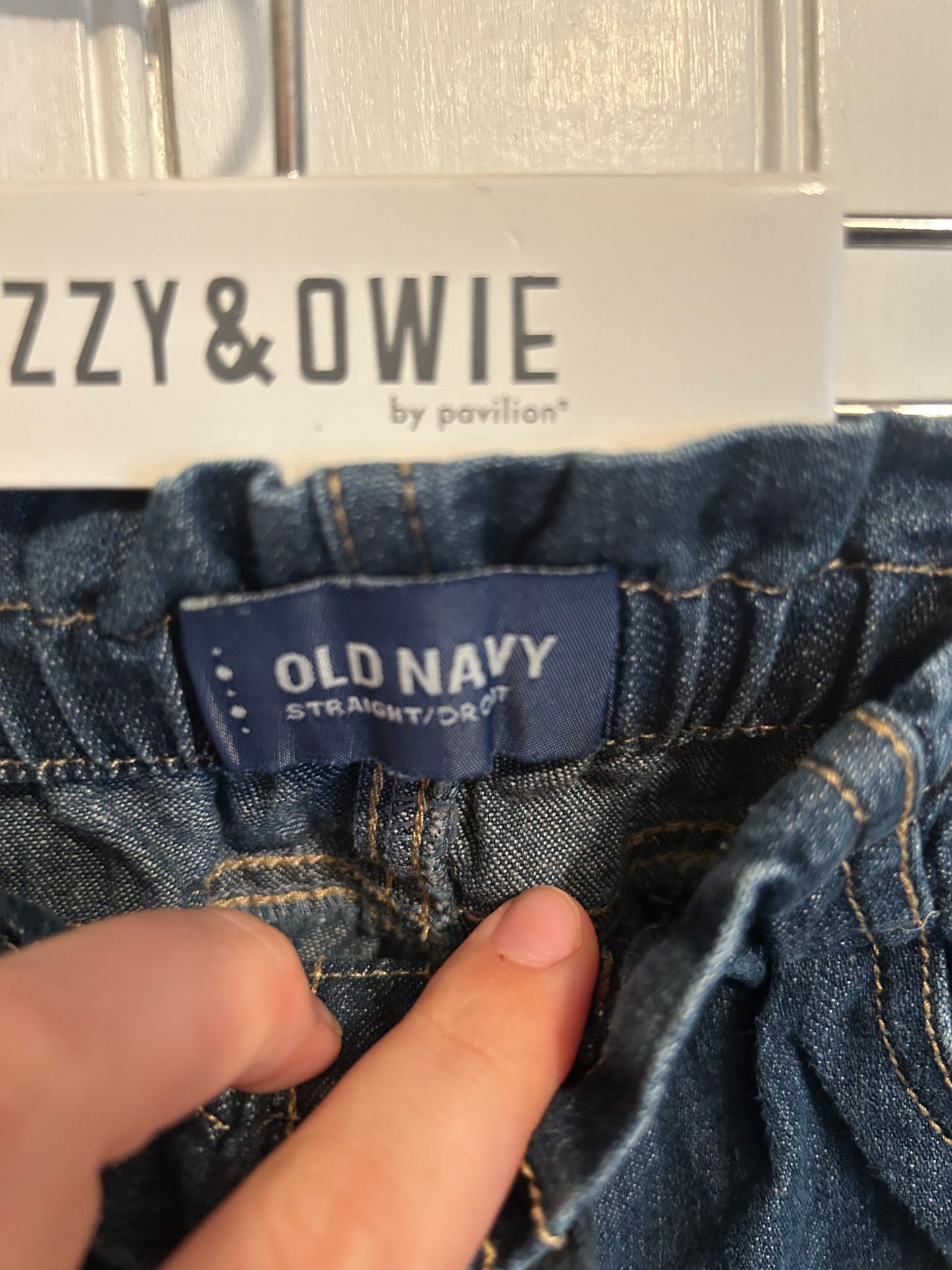 Old navy 4t ruffle waist cuffed jeans