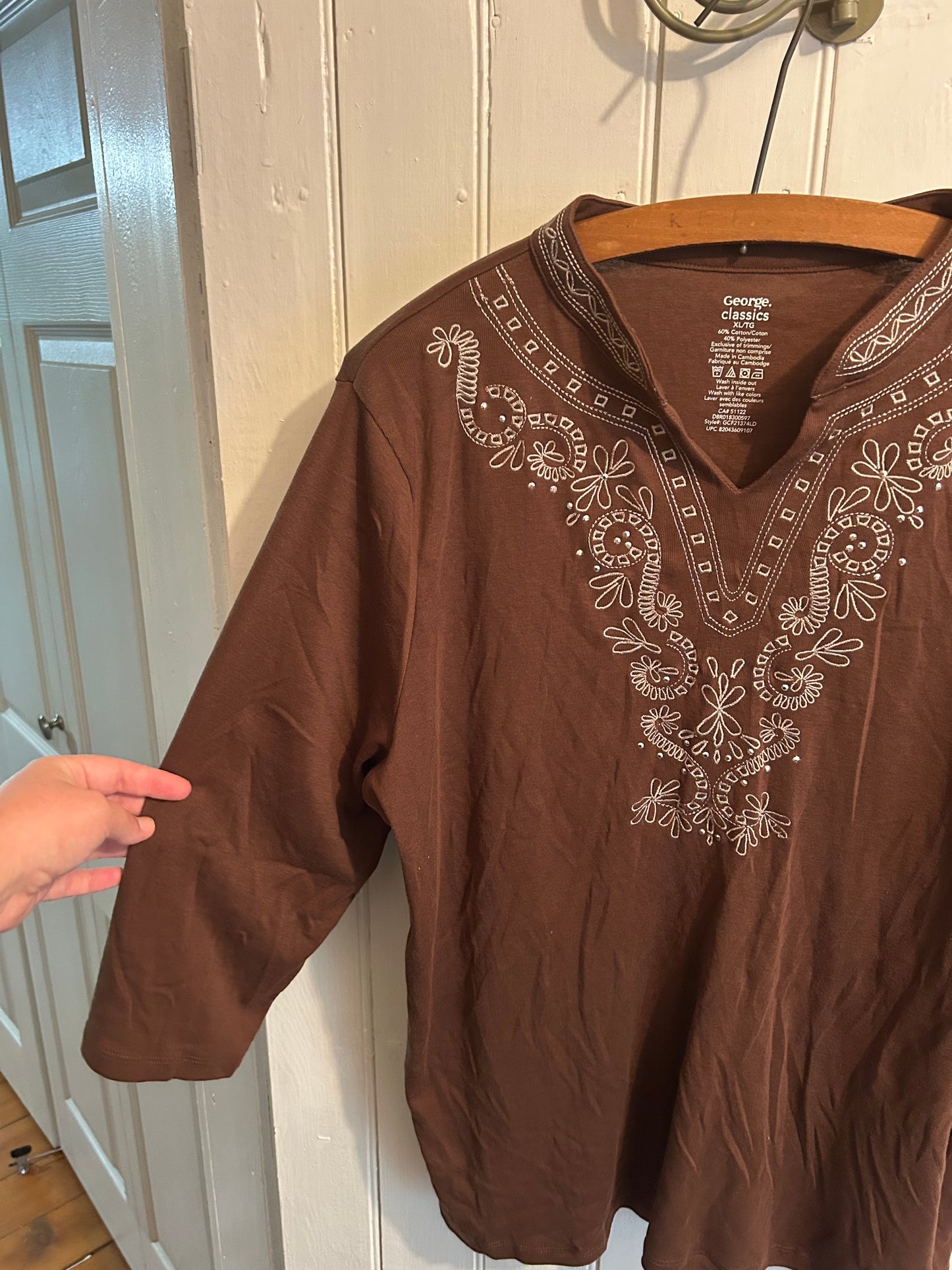 George xl brown embroidered vneck top
