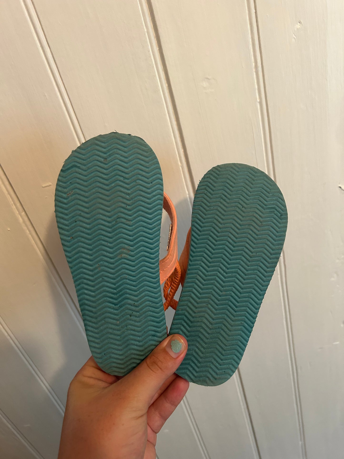 Carters toddler 9/10 floral flip flops